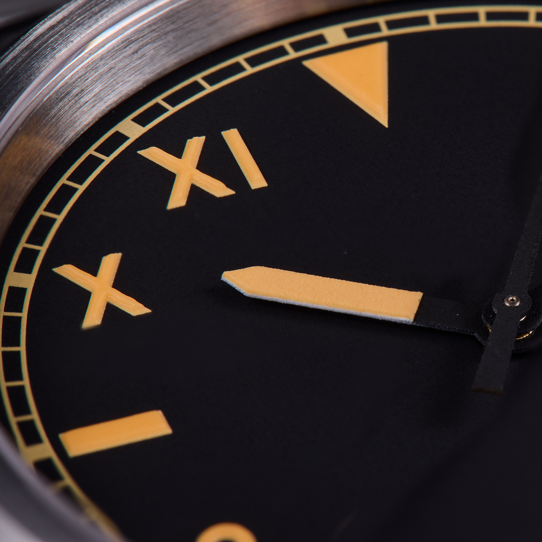 Voyager 40MM | Black