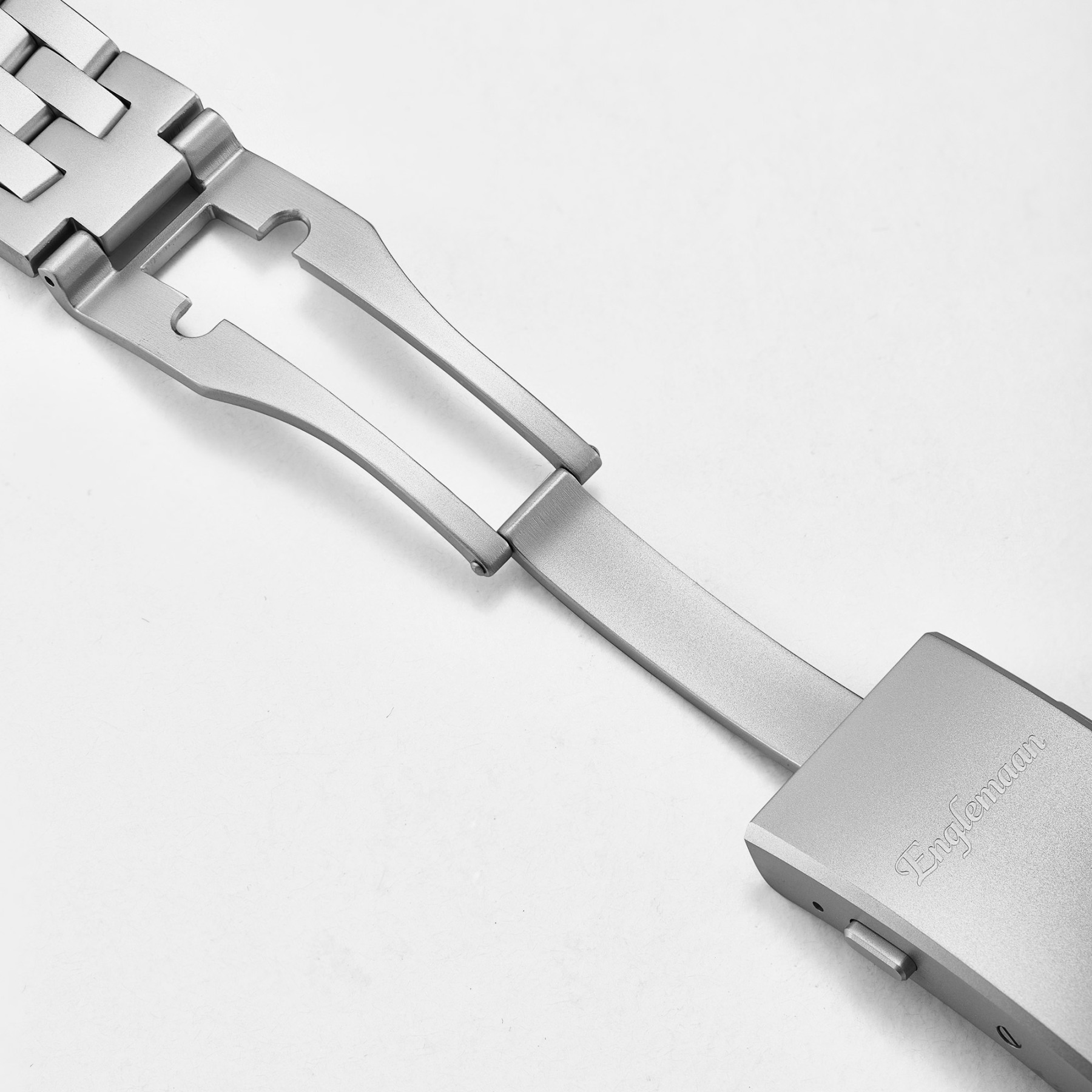 Vanguard UTC 40MM | Black