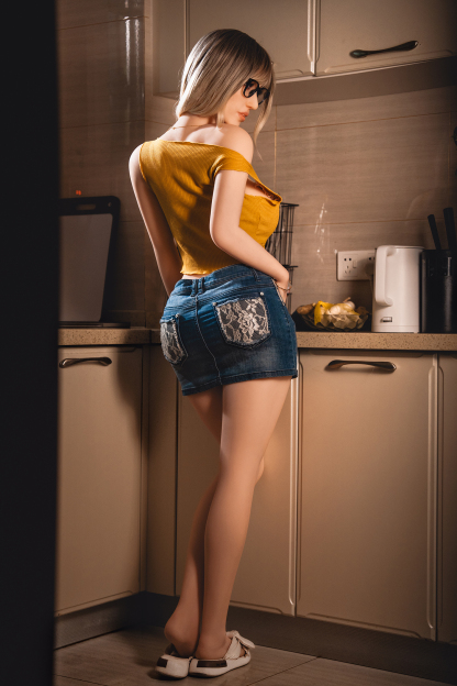 Isabella - 5ft7 (170cm)  High Quality Small Breasts Life-Like TPE Sex Doll