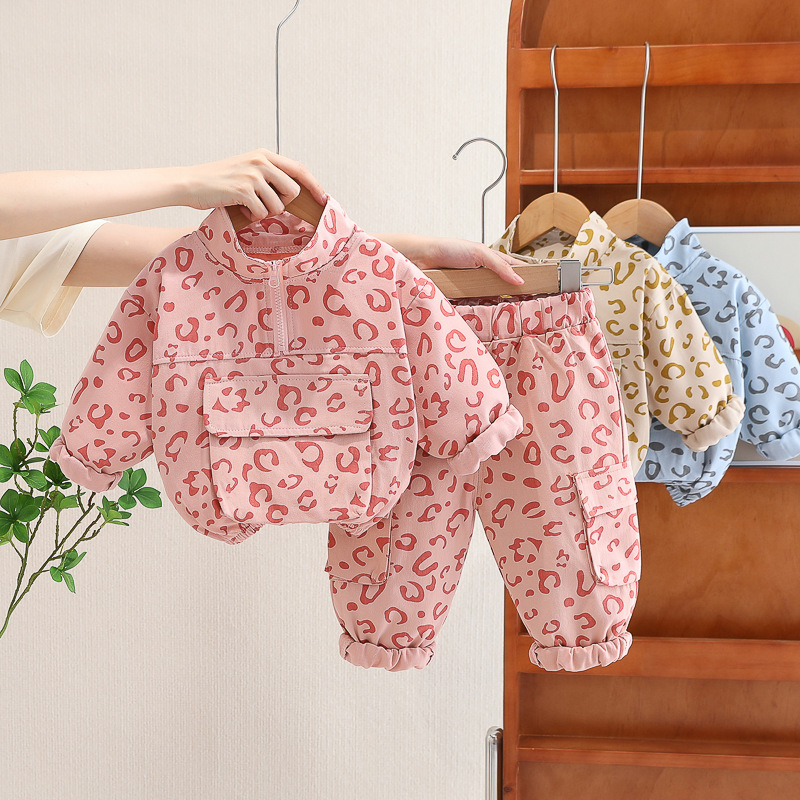 Baby 2 Piece Leopard Print Stand-Up Neck Set