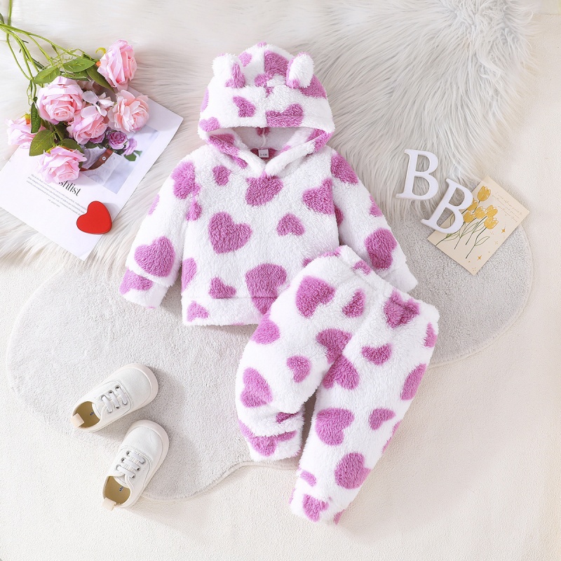 2-Piece Baby Girls Heart Flannel Set