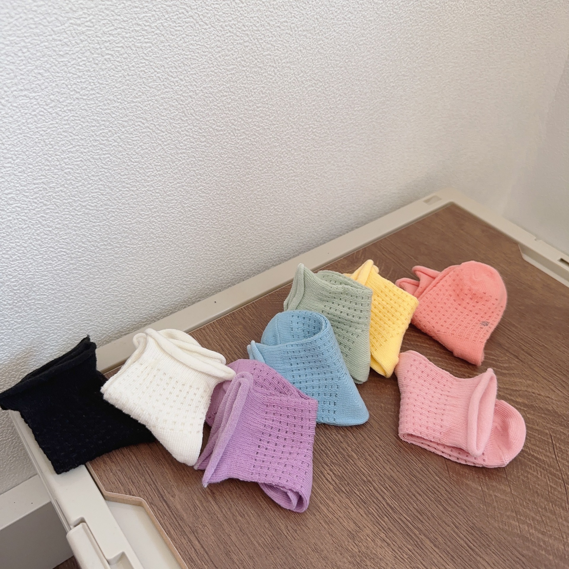 Baby& Kid Mesh Rolled-up Solid Color Socks