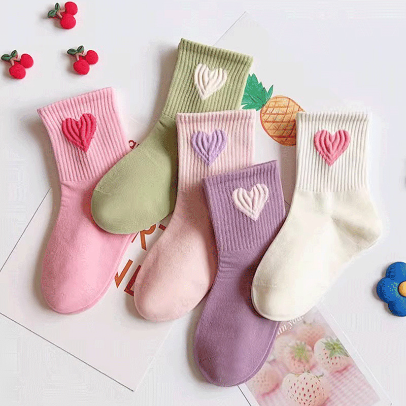 Kids Colorful Heart Pattern Mid-Calf Socks