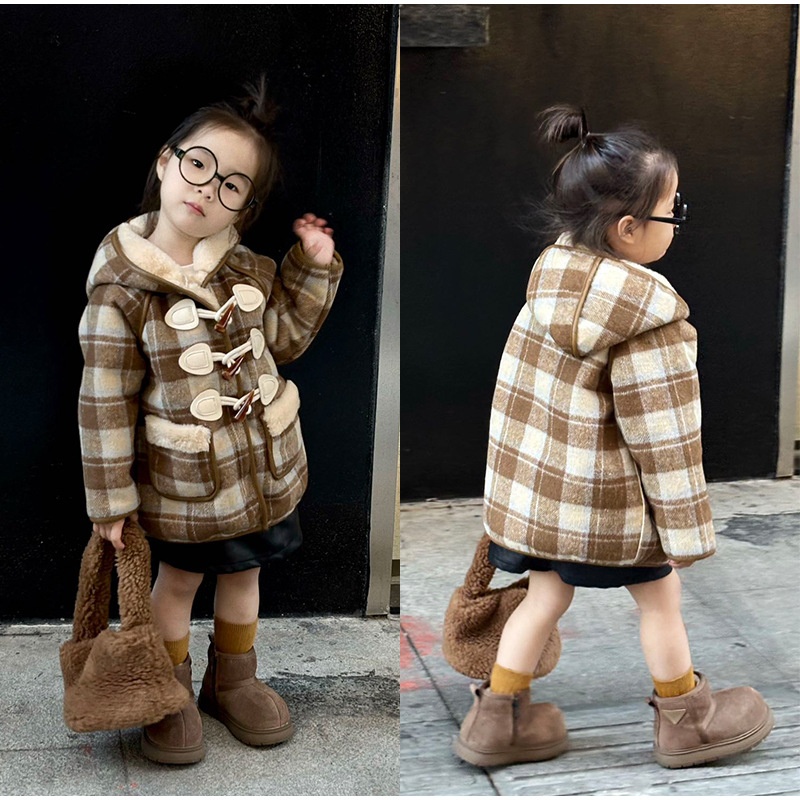 Baby and kids' plaid woolen outerwear