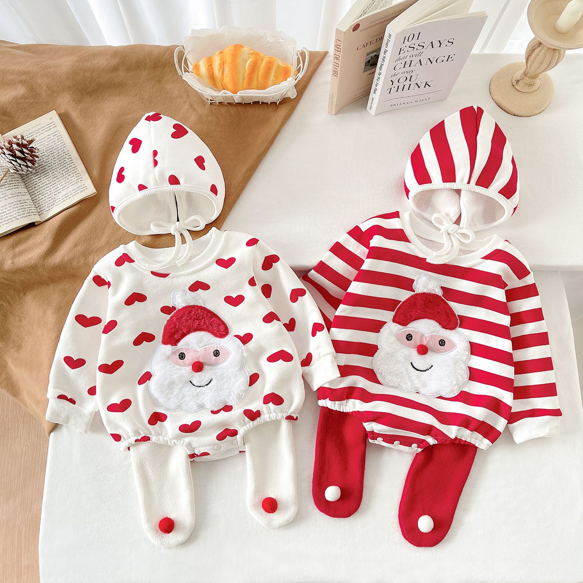 Baby Heart Stripe Santa Claus Onesie and Leggings Hat 3-Piece Set