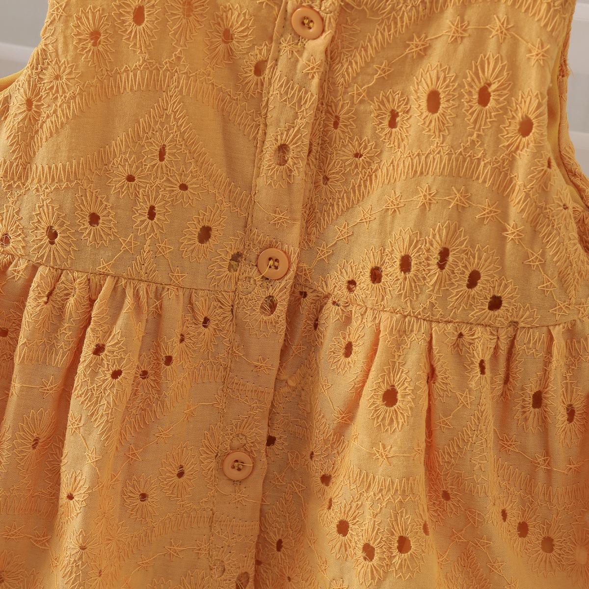 Kid Girls Lace Sleeveless Vest and Shorts 2-piece Set