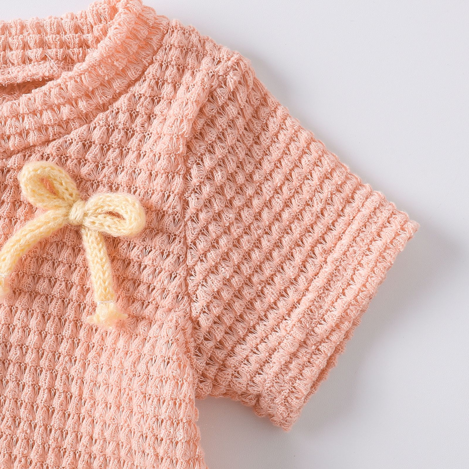 Baby Colorful Bow Waffle-Knit Top and Raw-Hem Denim Shorts Set