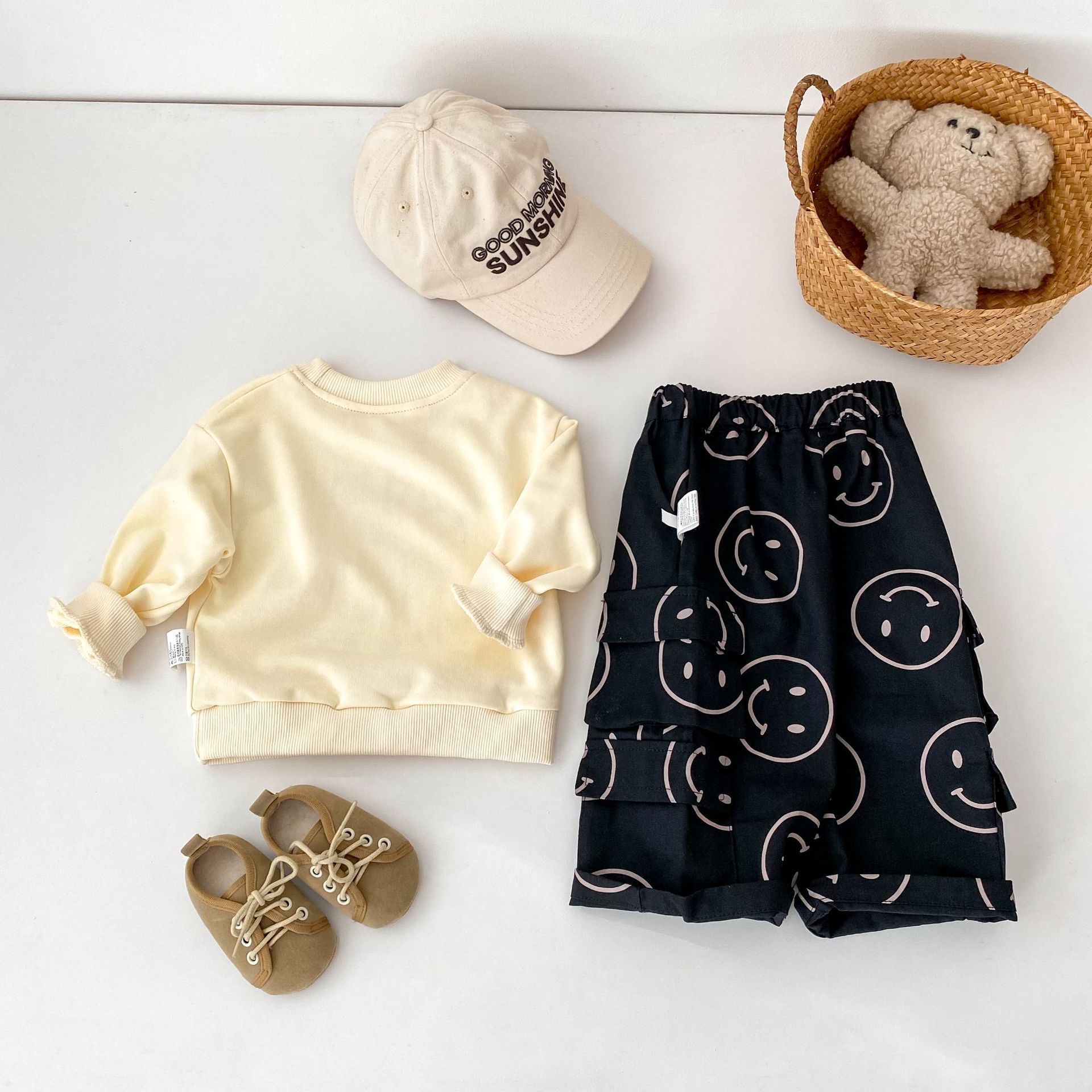 TODAY'S MILK TIME Baby Toddler Sweatshirt and Smiley Face Pants Set