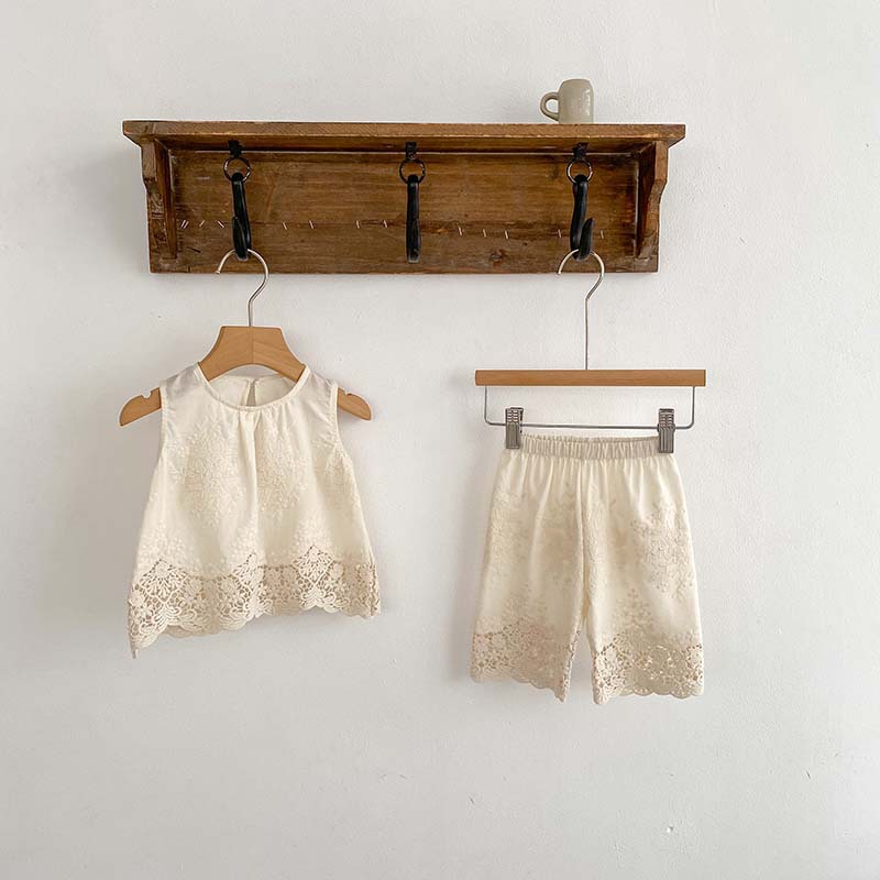 Baby 2-Piece Lace Sleeveless Casual Set