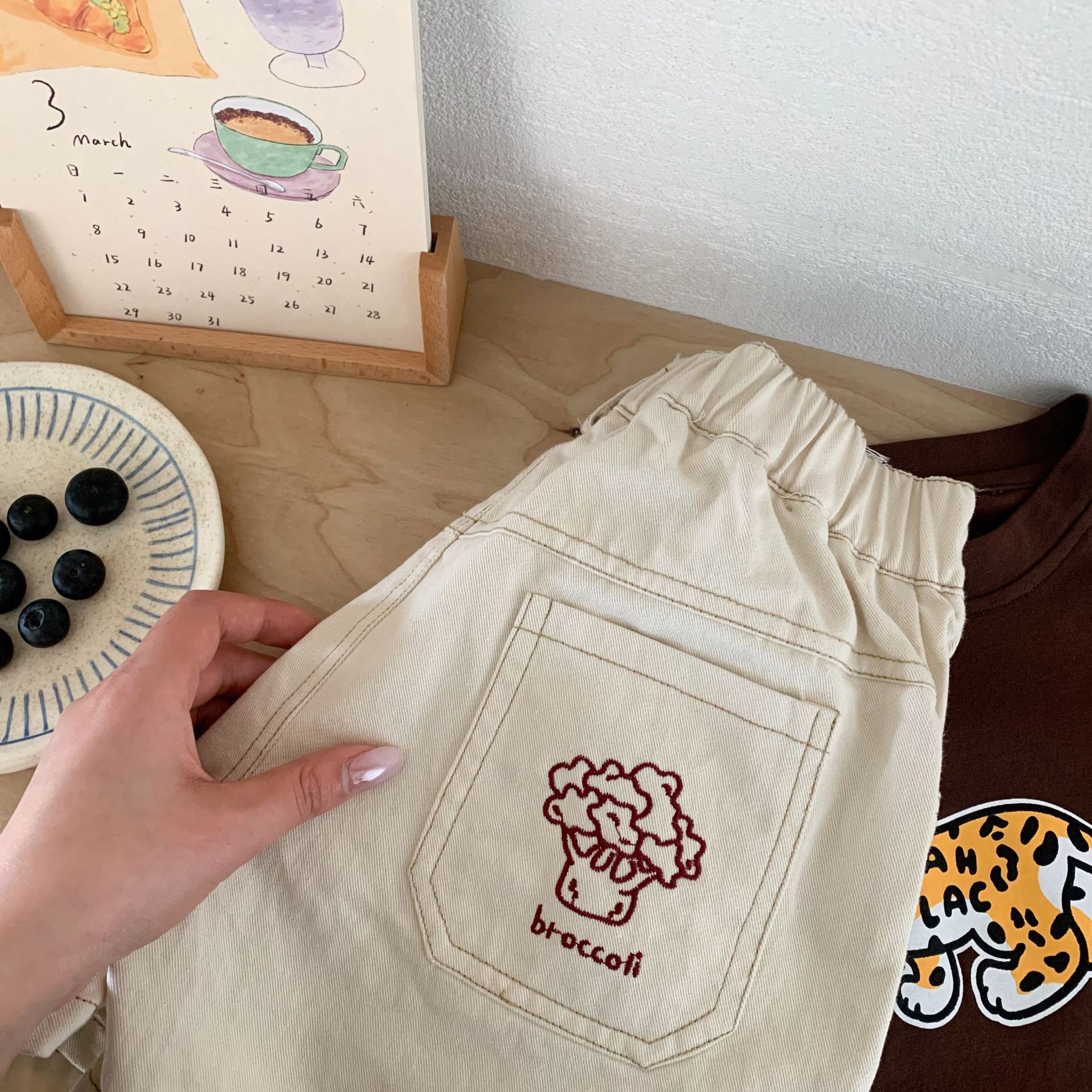 Kids Broccoli Embroidery Short Pants