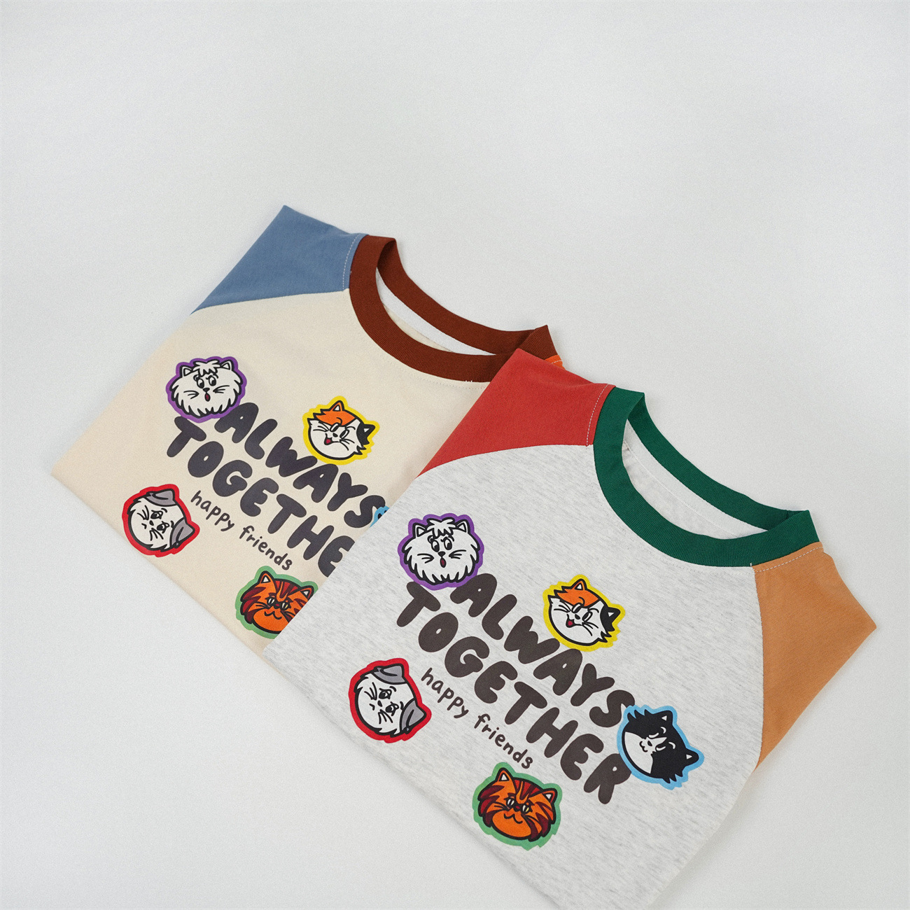 Kids Cartoon Cats Print Contrasting Colors T-shirt