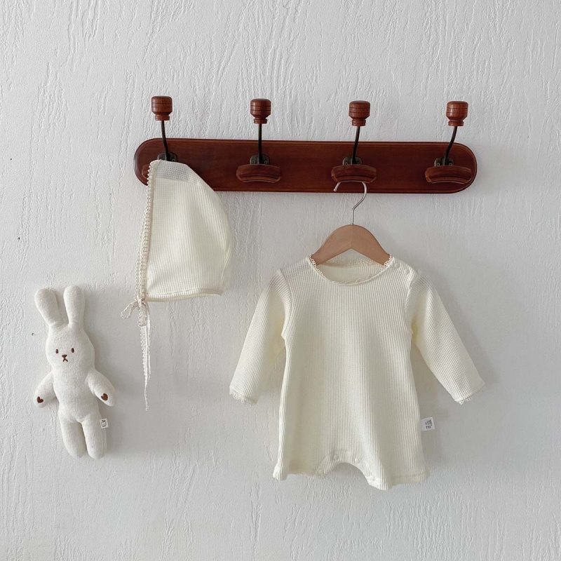 Baby Girl Waffle Lace Romper（Hat Included）