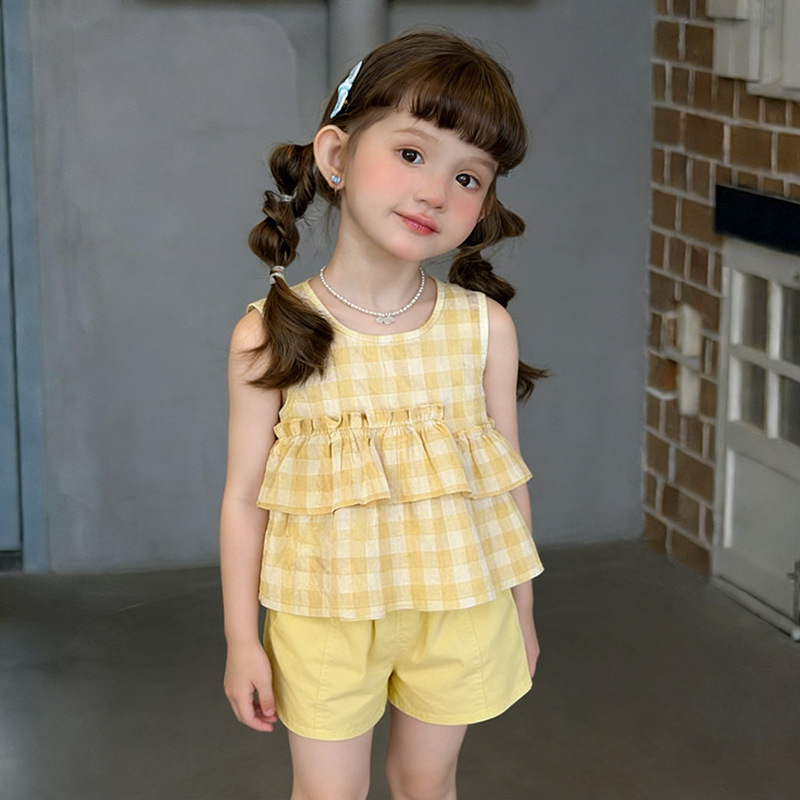 Kid Girls Plaid Sleeveless Vest and Shorts 2-piece Set