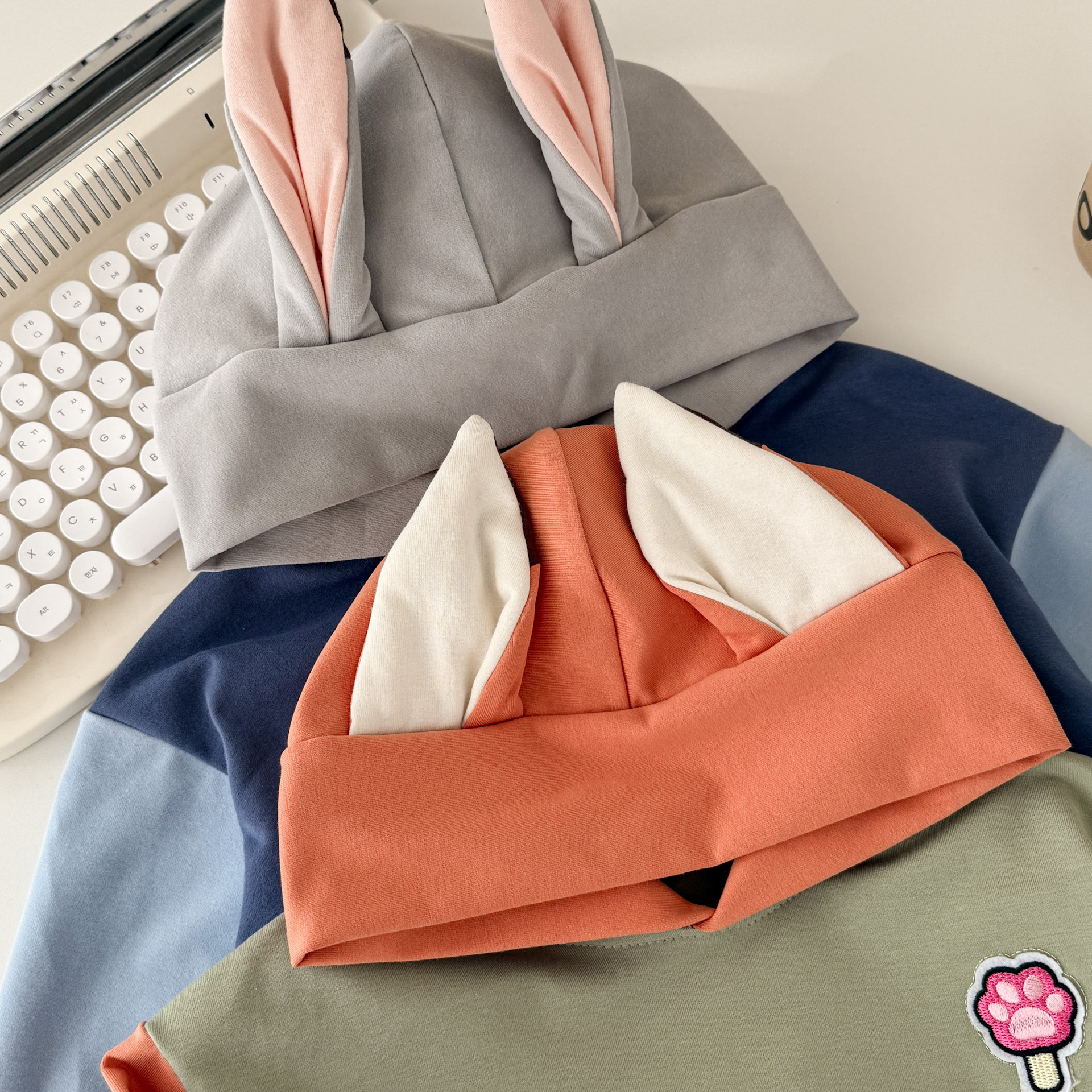 Kids Contrasting Colors Animal Hooded 2-Piece Set