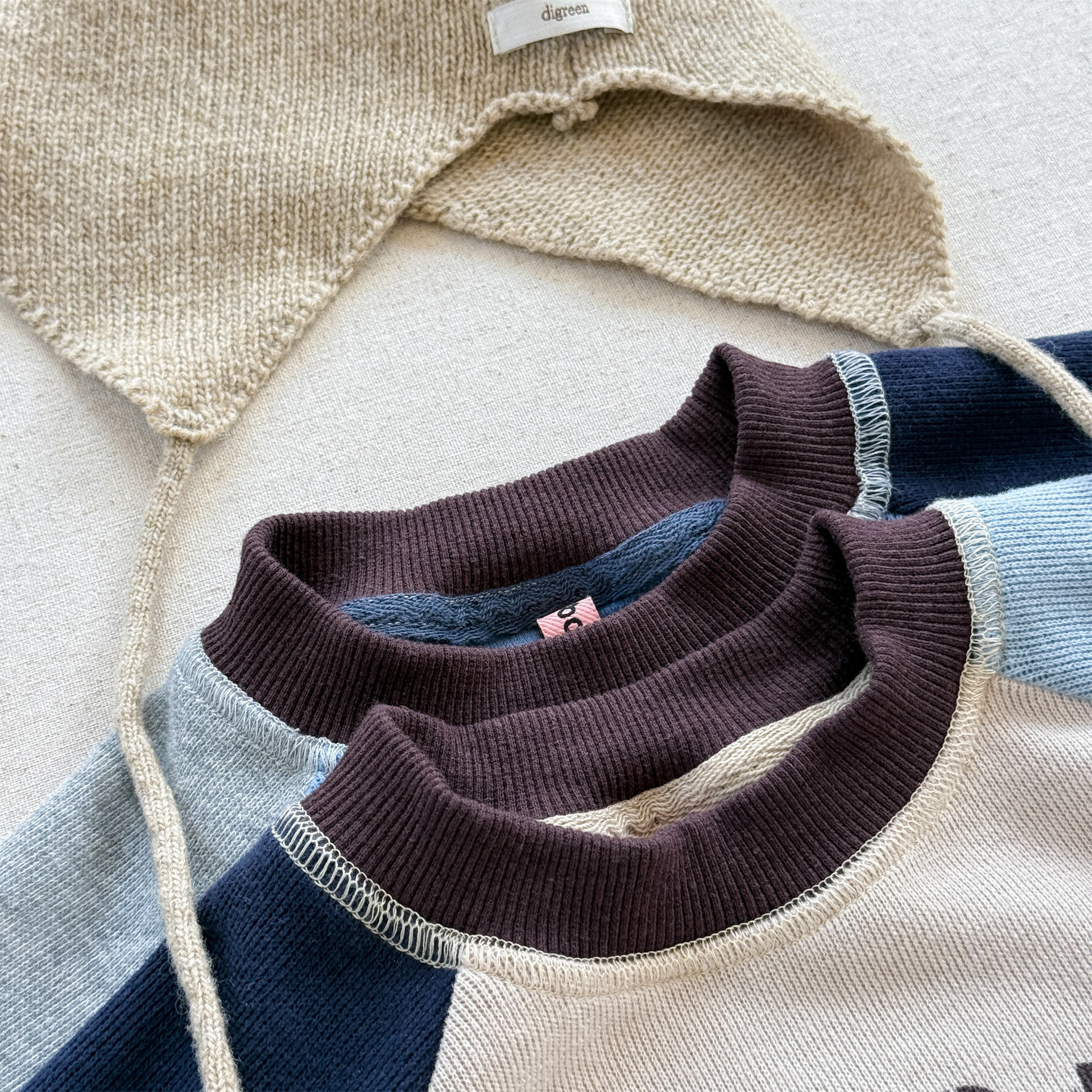 Kids Contrasting Colors Sleeve Sweatshirt