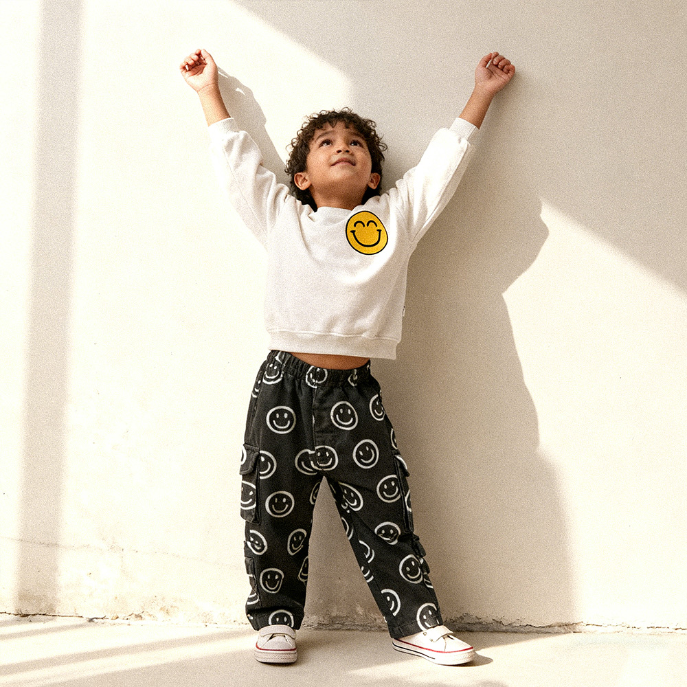 Baby & Kids Smiley White Sweatshirt