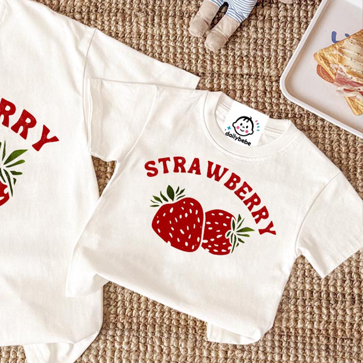STRAWBERRY Family T-Shirt
