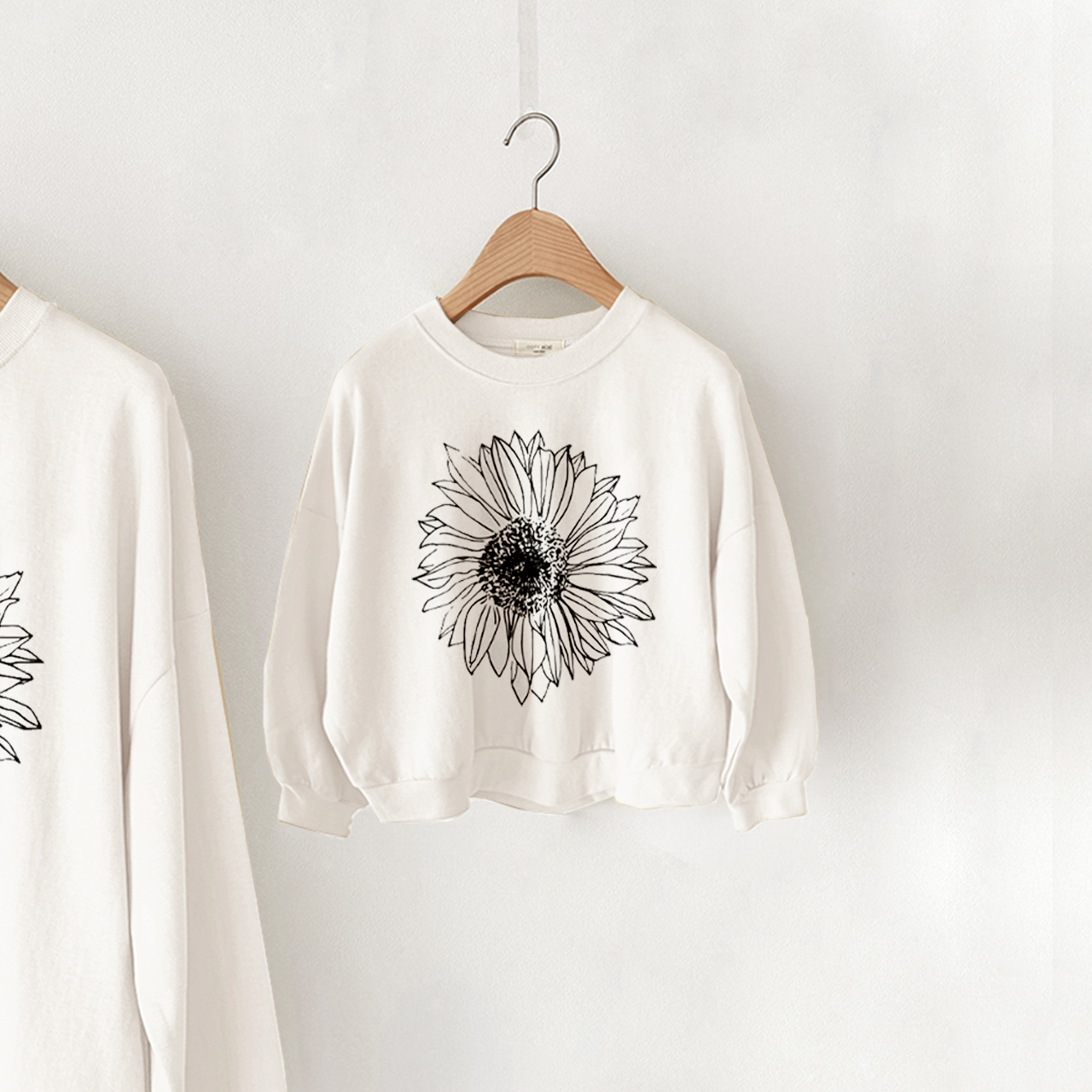 Mama and Me Daisy Sweatshirt