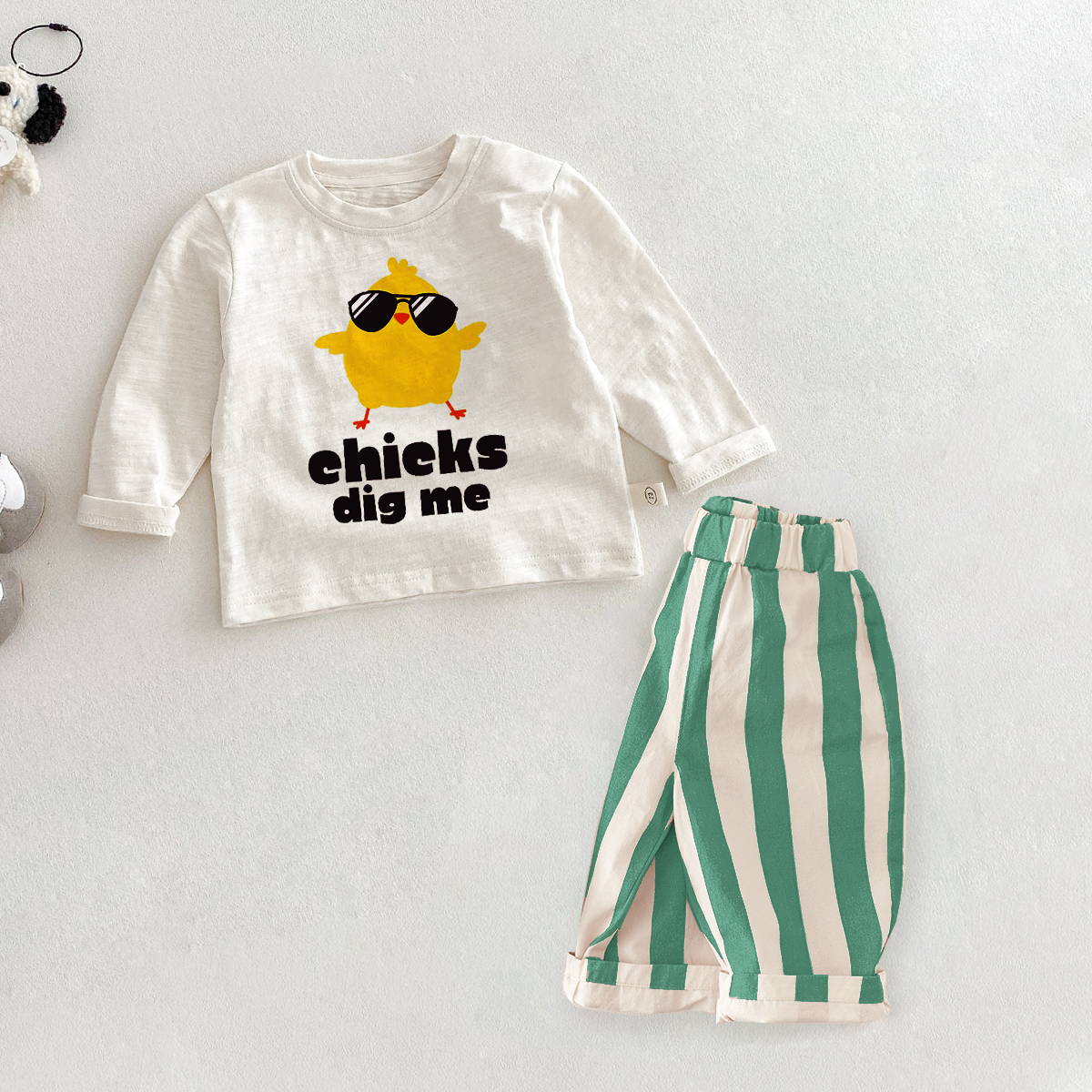 CHICKS DIG ME Baby Toddler 2 Piece Set