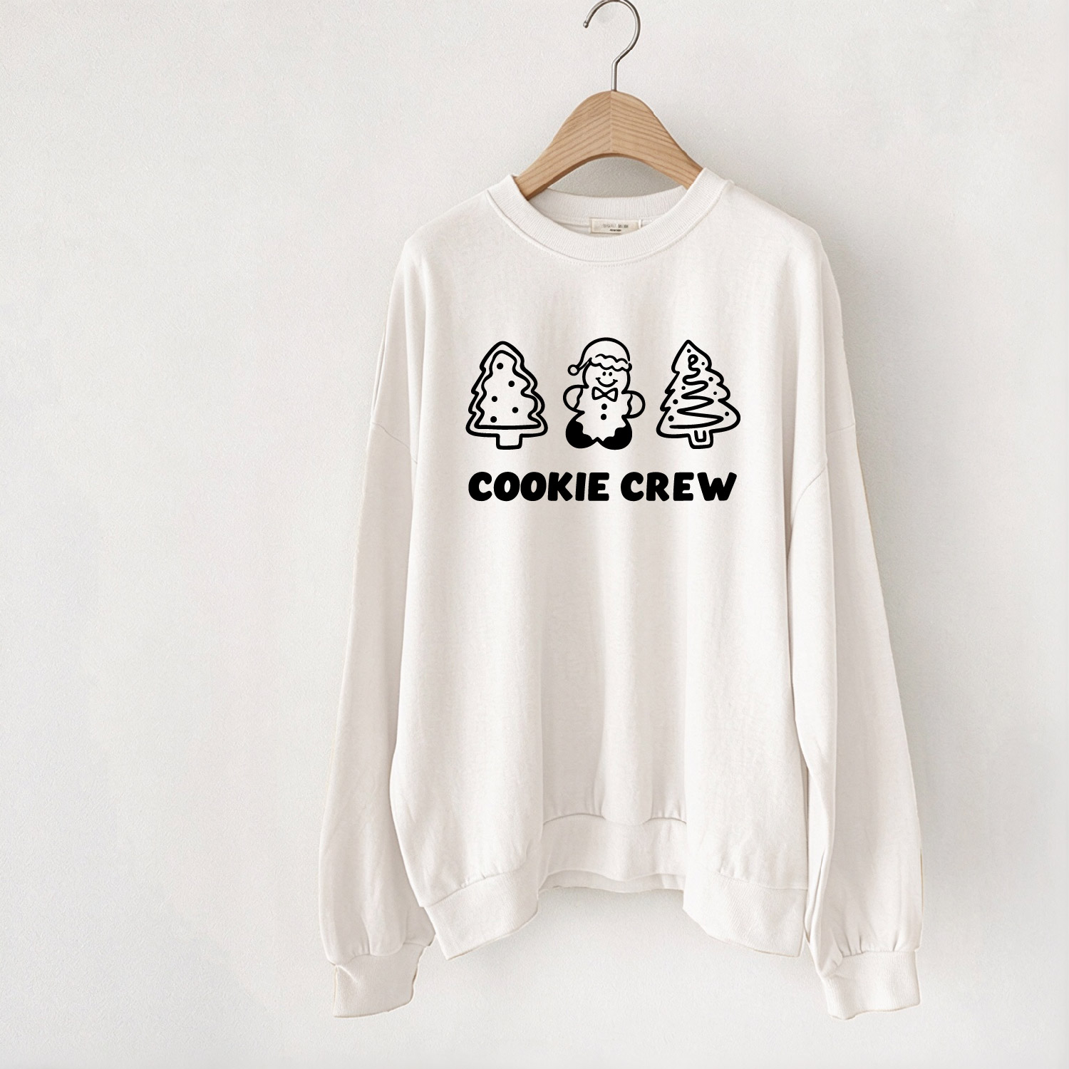 COOKIE CREW Family Christmas Tree Sweatshirt