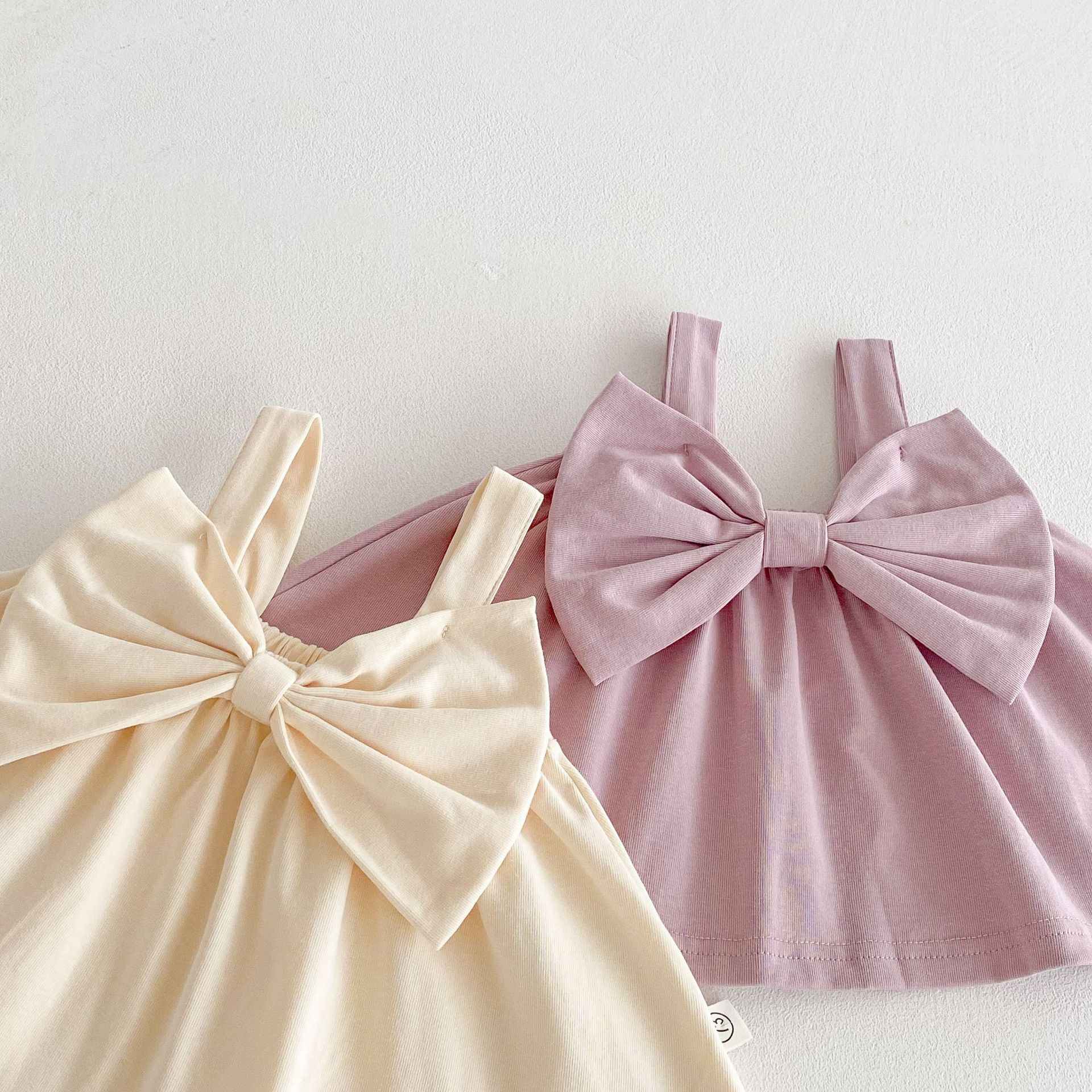 Baby 2-Piece Suspenders Bow Shorts Set