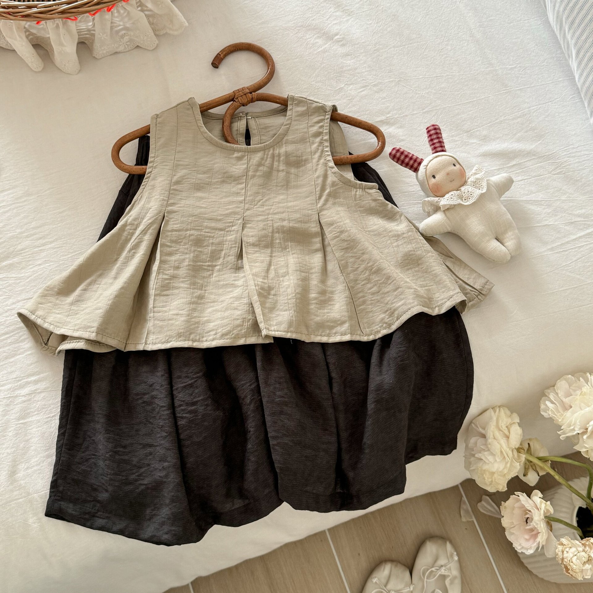 Toddler Girl Minimal Linen Set