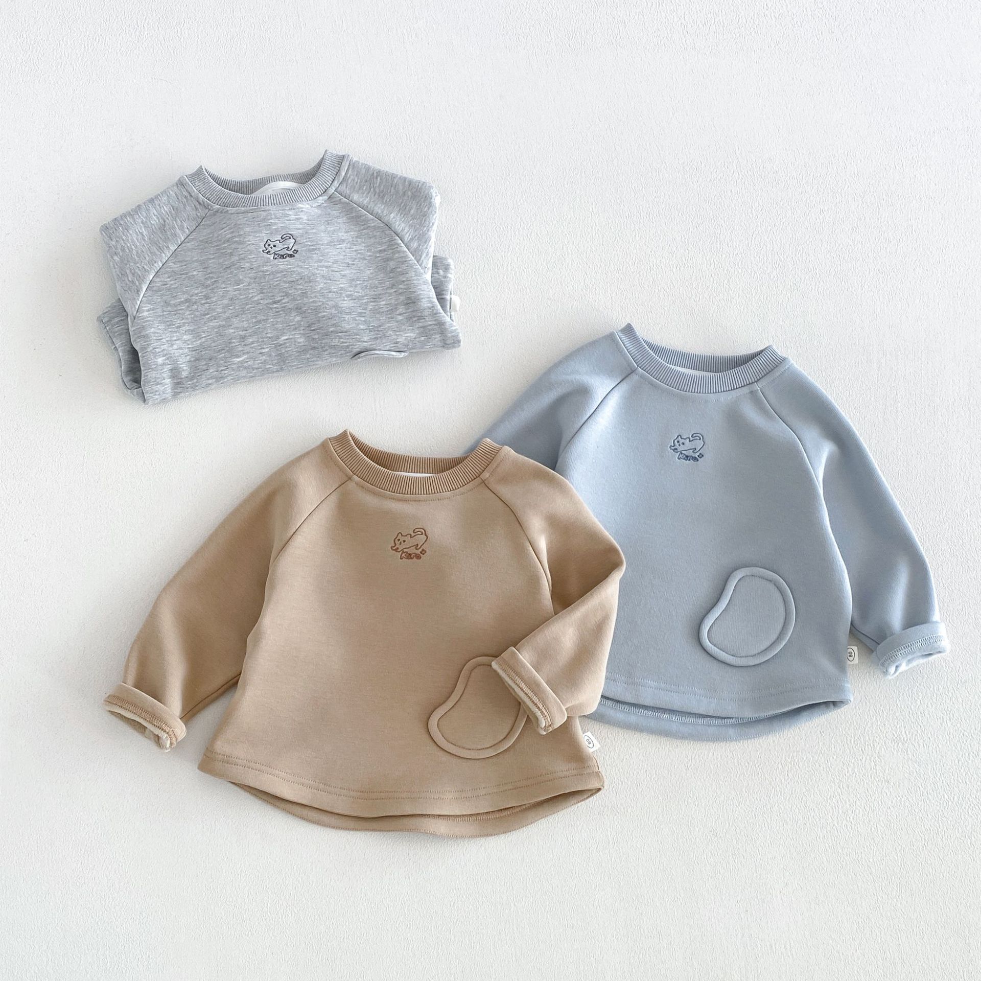 Cute Embroidered Kitten Kids Solid Color Raglan Sleeve T-shirt
