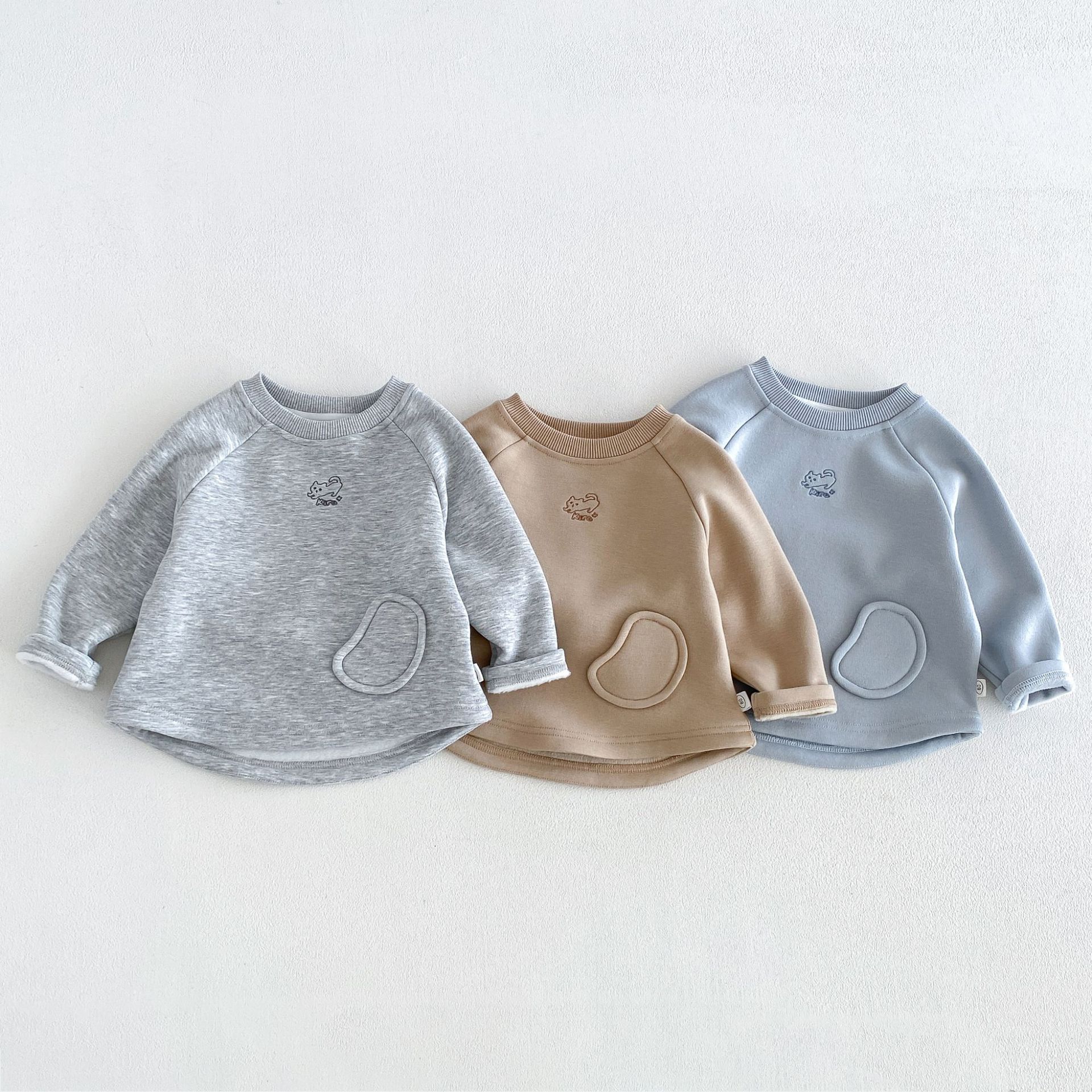 Cute Embroidered Kitten Kids Solid Color Raglan Sleeve T-shirt