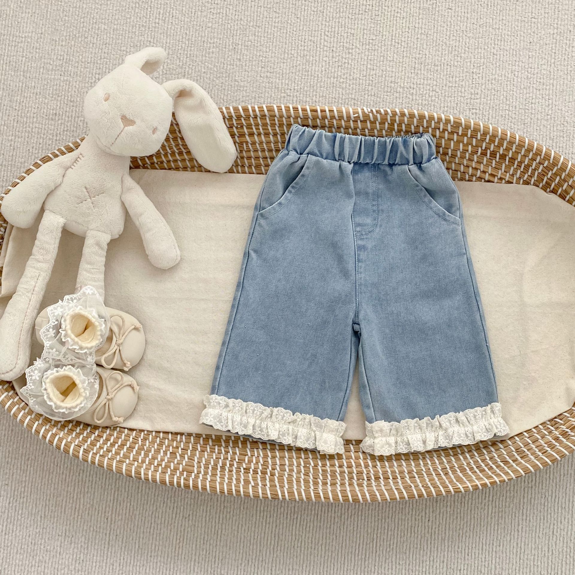 Baby Toddler Girl Solid Color White Lace Top/Blue Denim Pants
