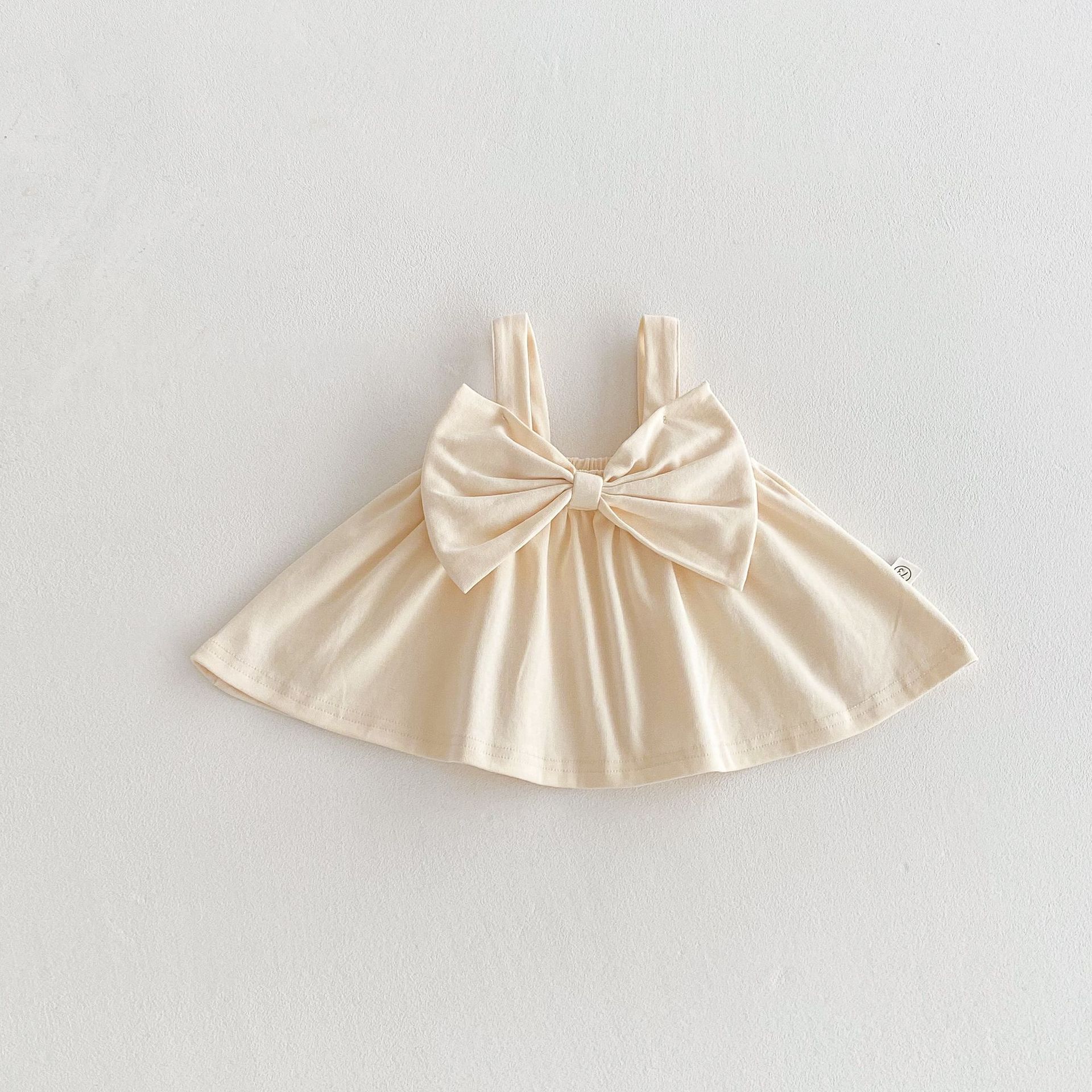 Baby 2-Piece Suspenders Bow Shorts Set