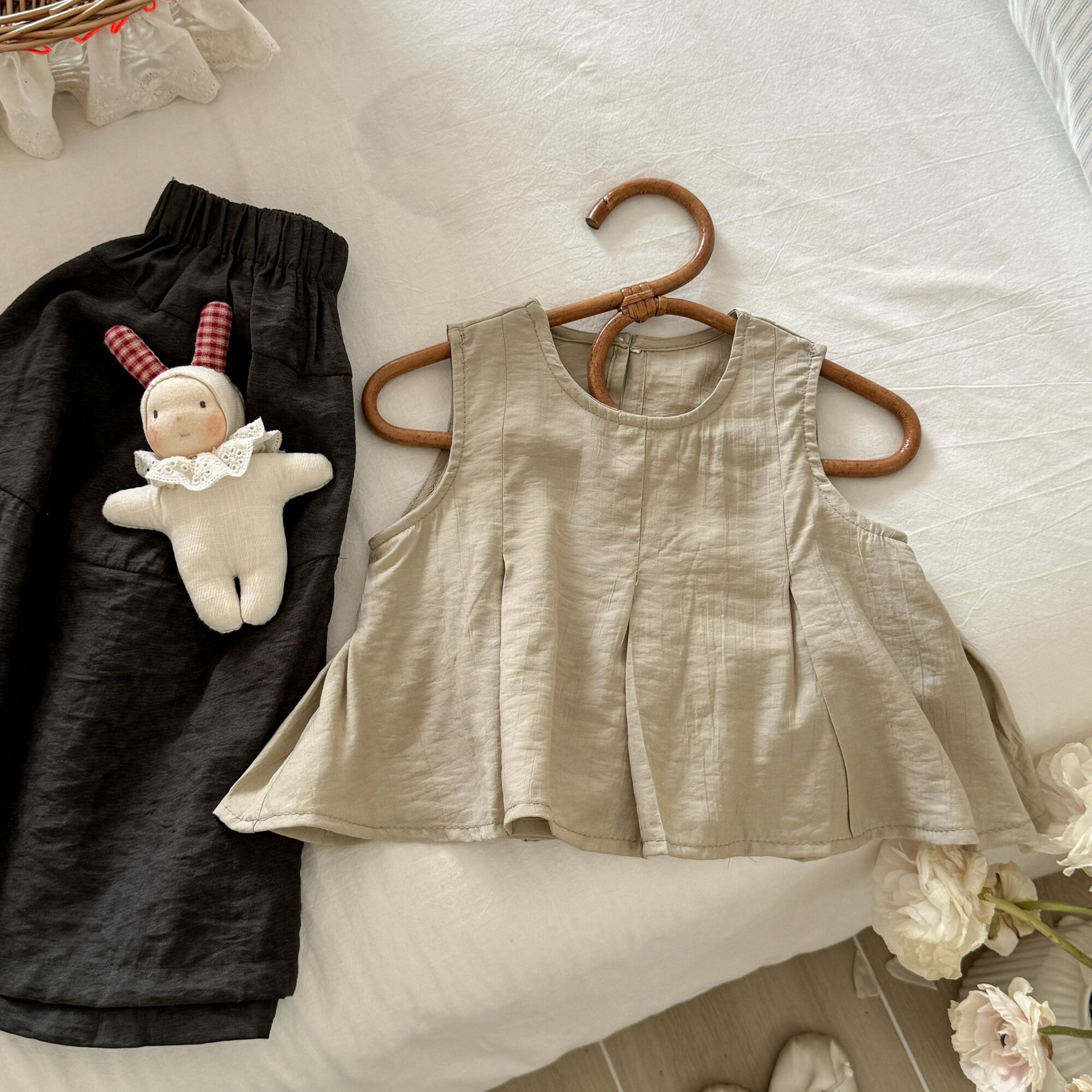 Toddler Girl Minimal Linen Set