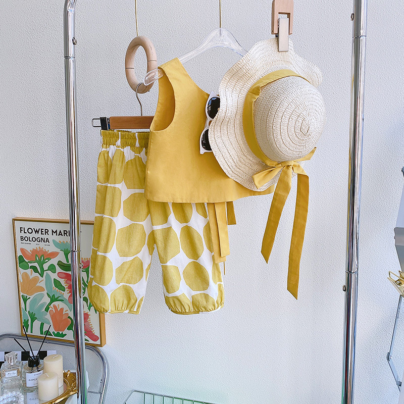 Toddler Girl 2-Piece Dots Set with Hat