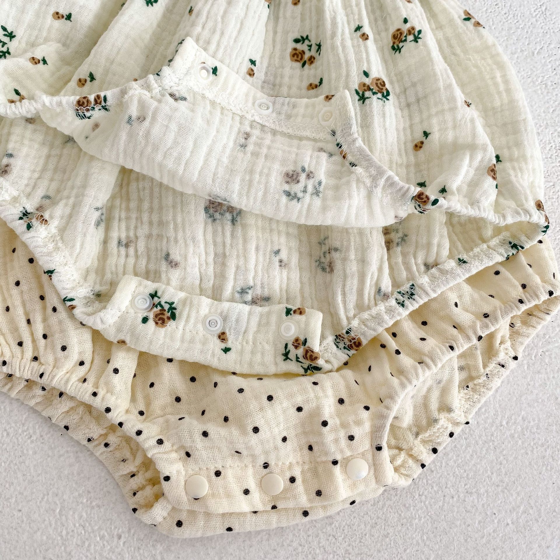 Baby Girl Polka Dot and Floral Patterns Bodysuit with Headband