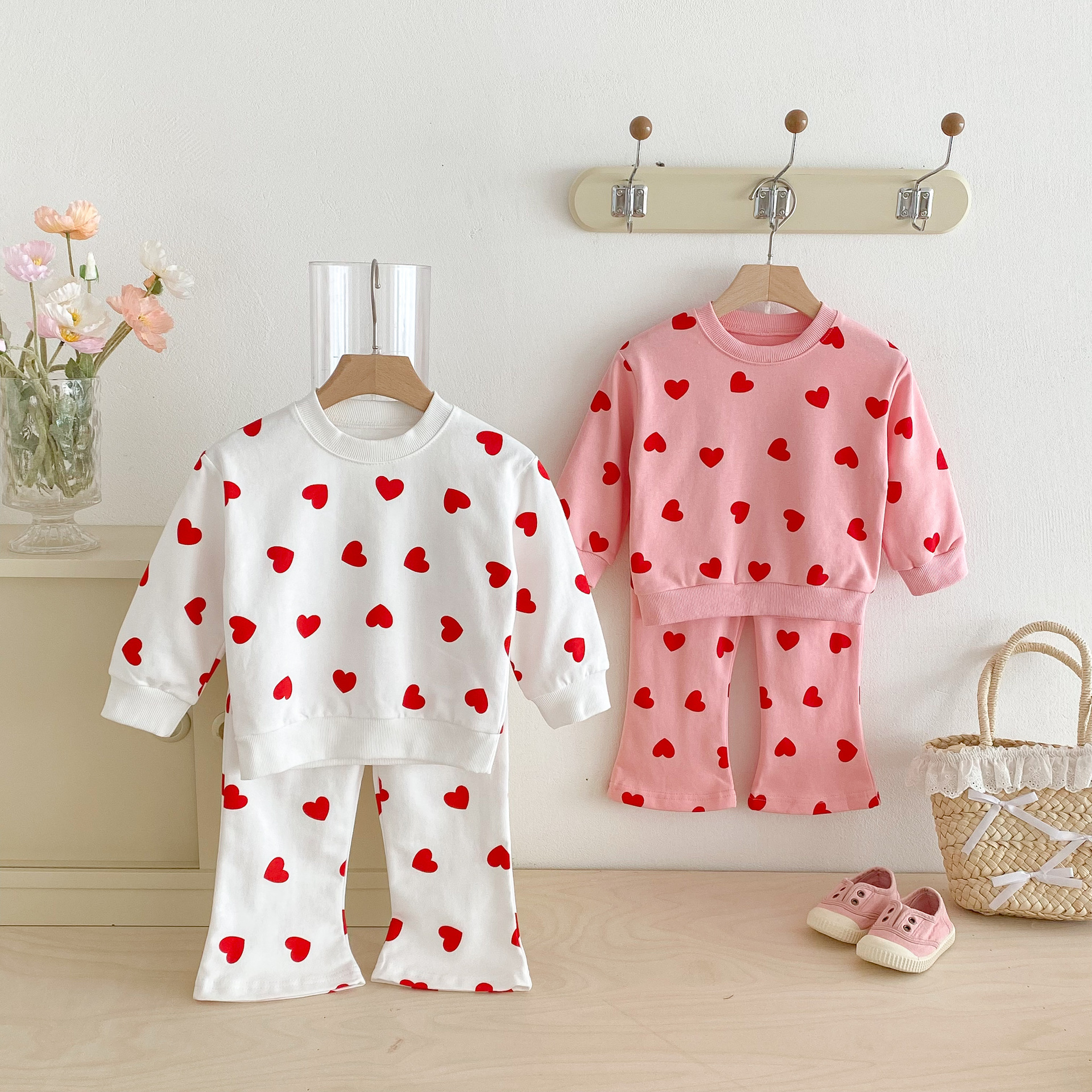 Toddler Girl 2 Piece Heart Bow Sweatshirt Set