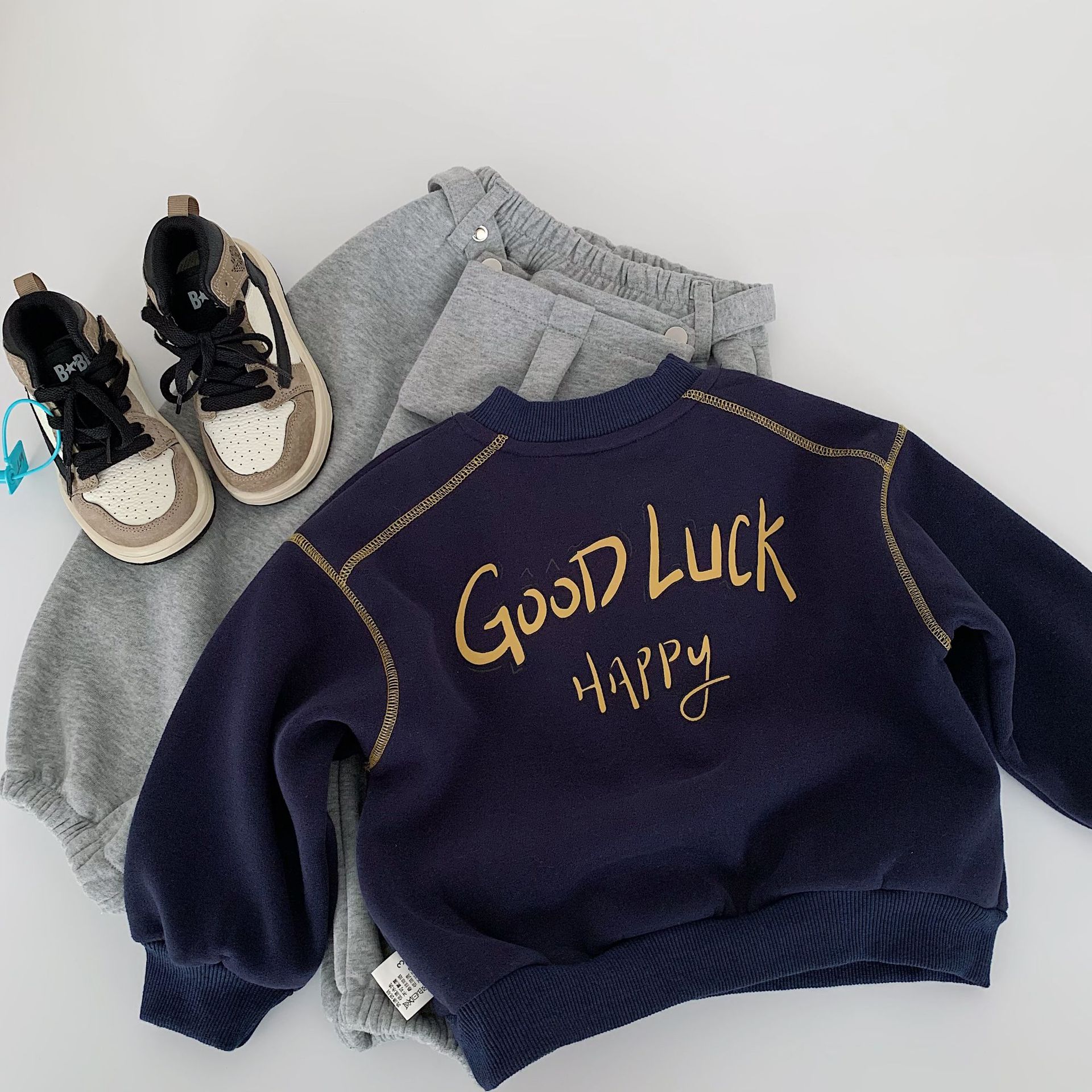 GOOD LUCK HAPPY Baby &  Kids Back Letter Print Crew Neck Sweatshirt