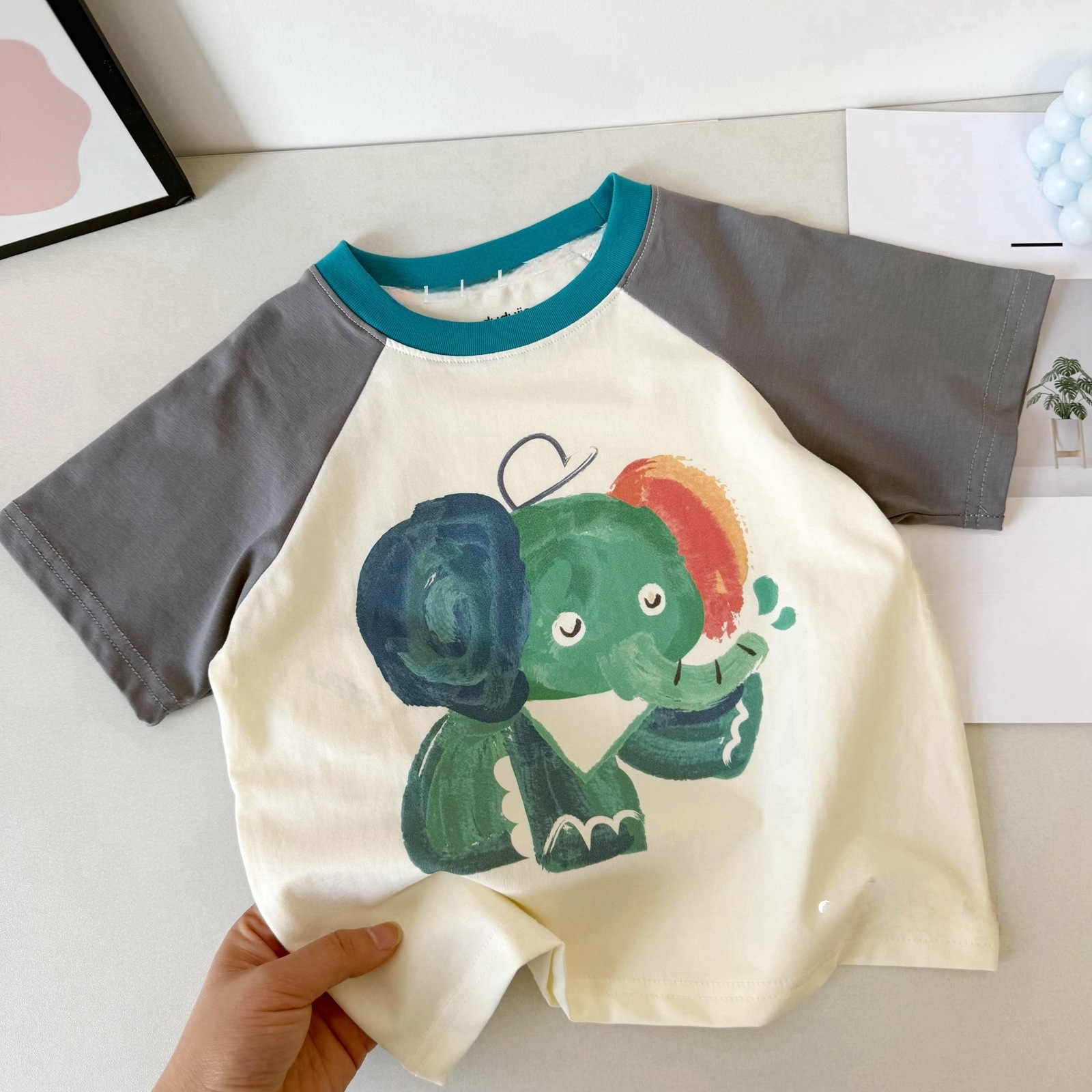 Boy Elephant Contrast Color T-shirt T-shirt