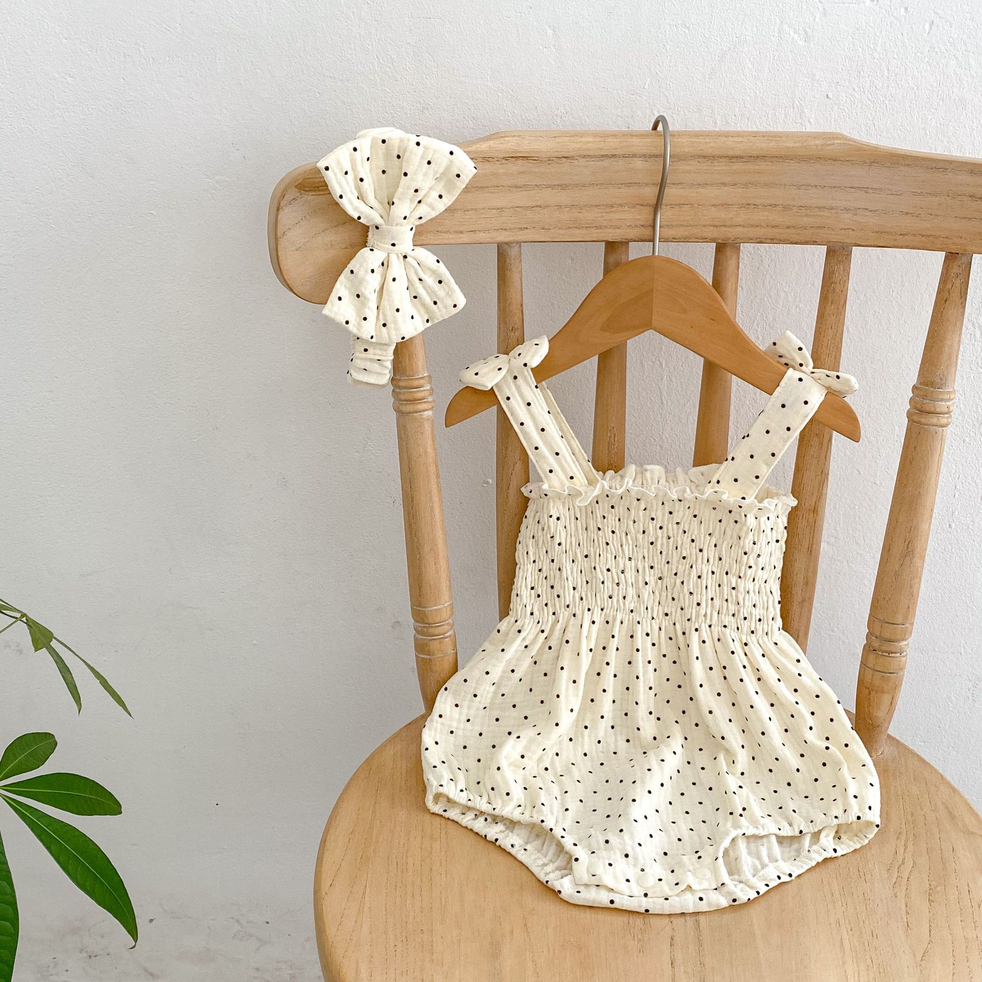Baby Girl Polka Dot and Floral Patterns Bodysuit with Headband