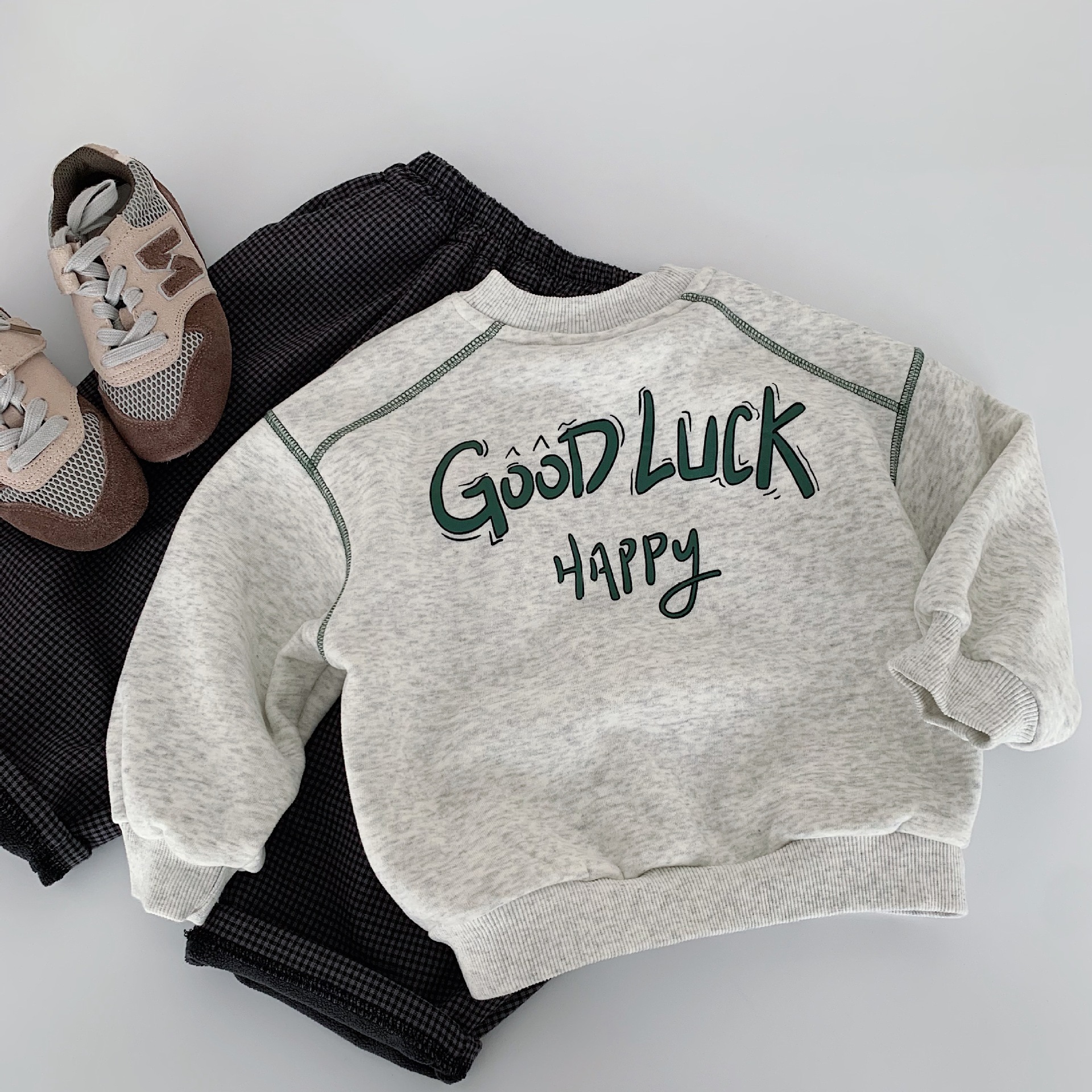 GOOD LUCK HAPPY Baby &  Kids Back Letter Print Crew Neck Sweatshirt