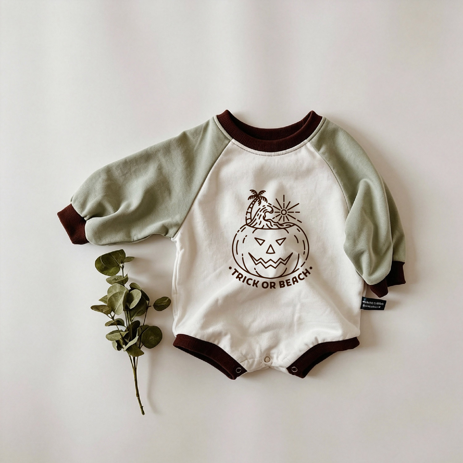 TRICK OR BEACH Baby Color Blocking Sleeves Romper