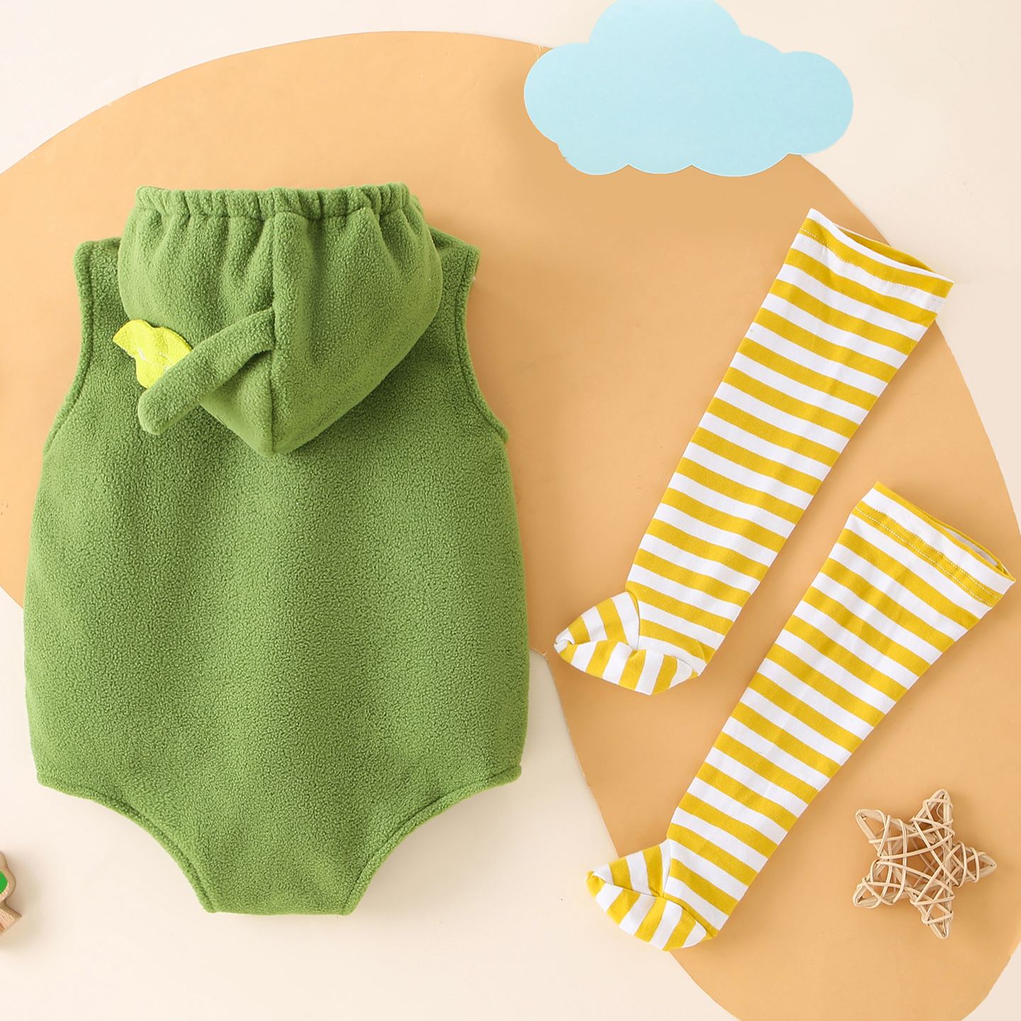 Baby Avocado Shape Bodysuit and Socks 2-Piece Set