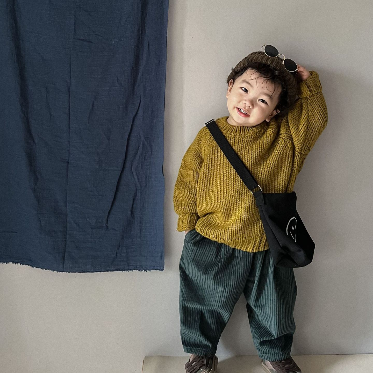 Kid Solid Color Crew Neck Sweater