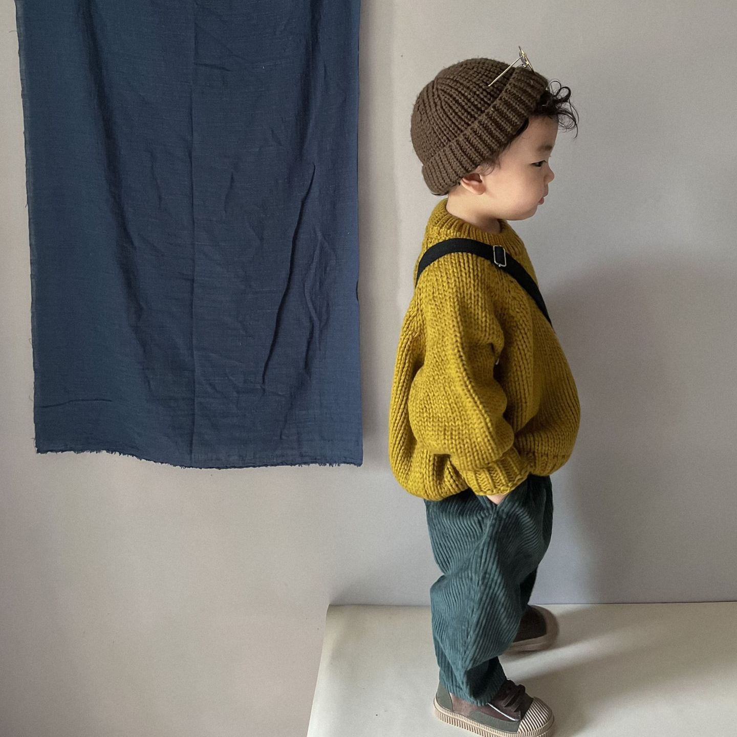 Kid Solid Color Crew Neck Sweater