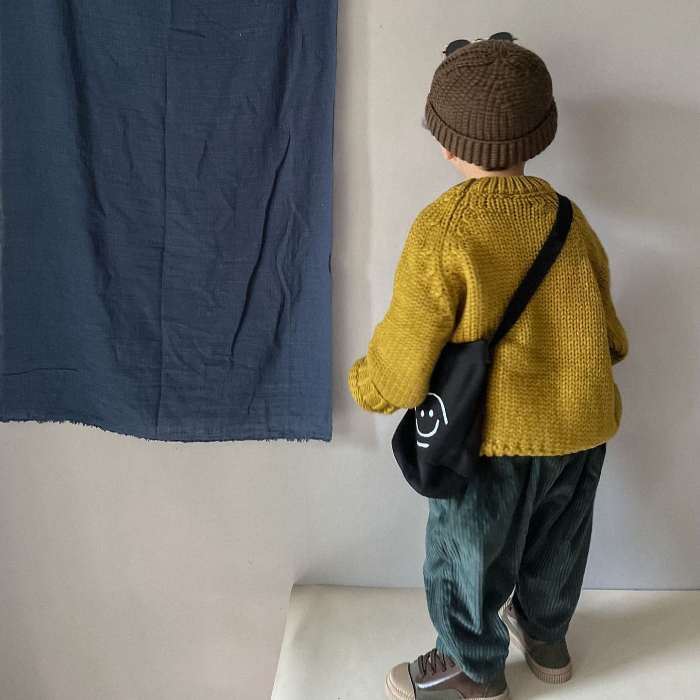 Kid Solid Color Crew Neck Sweater