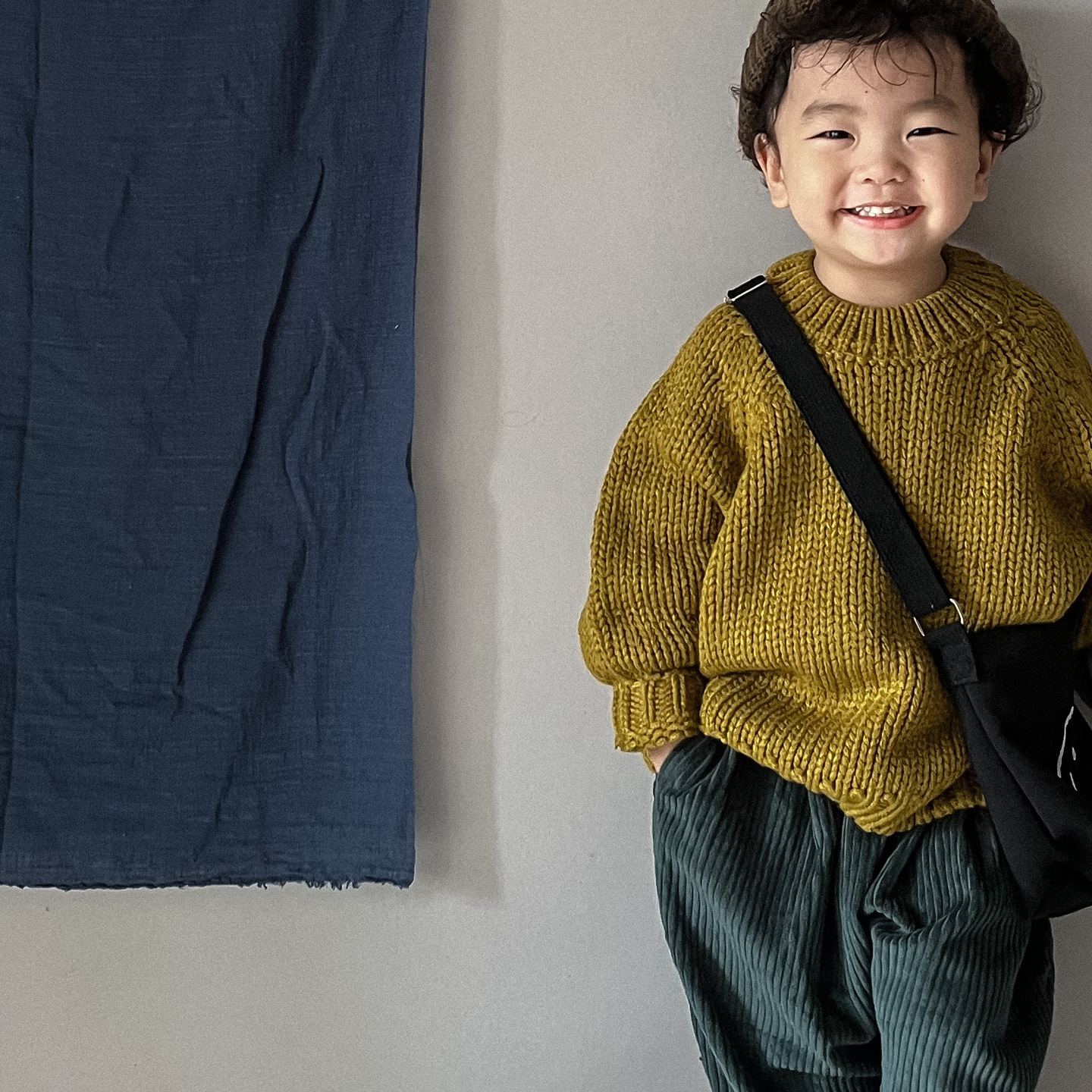 Kid Solid Color Crew Neck Sweater