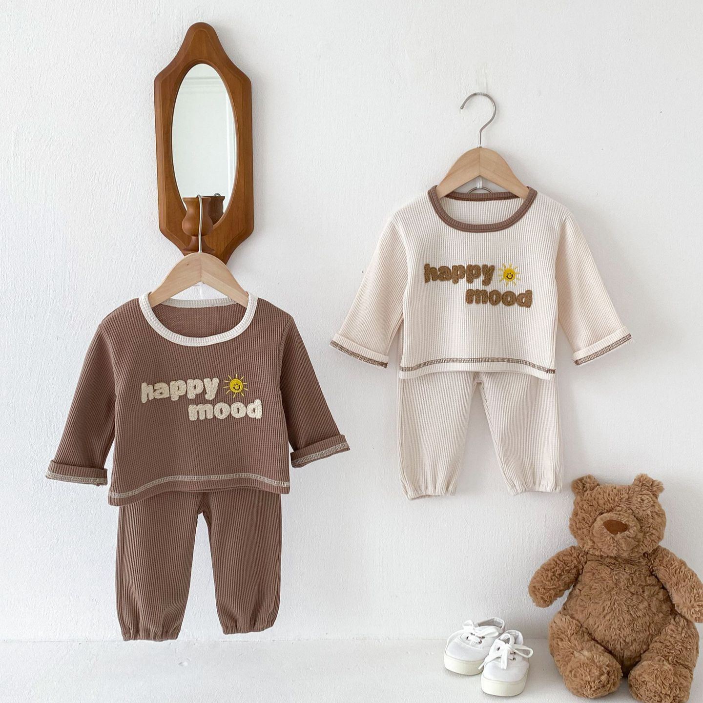 HAPPY MOOD Baby 2-Piece Embroidery Waffle Set