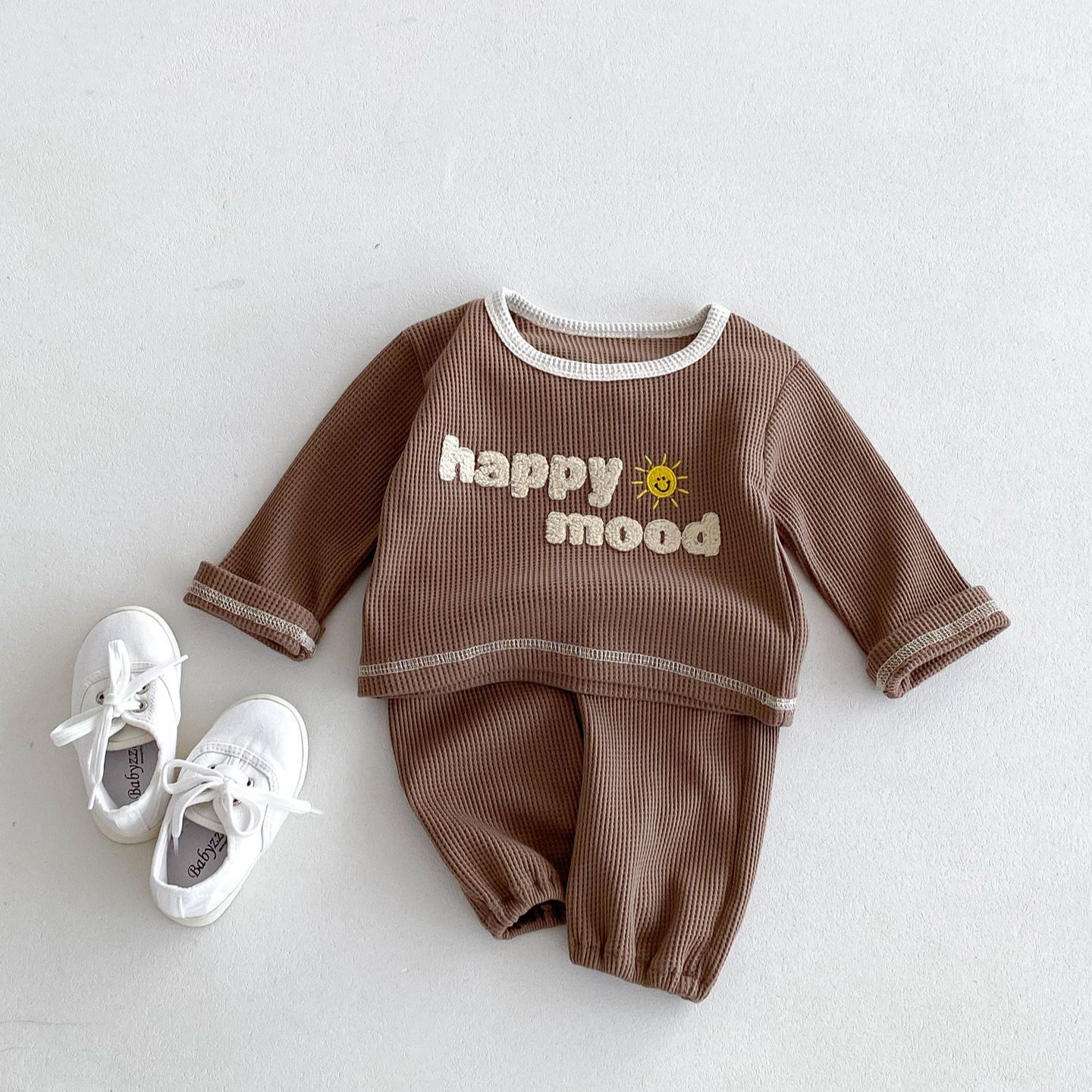 HAPPY MOOD Baby 2-Piece Embroidery Waffle Set
