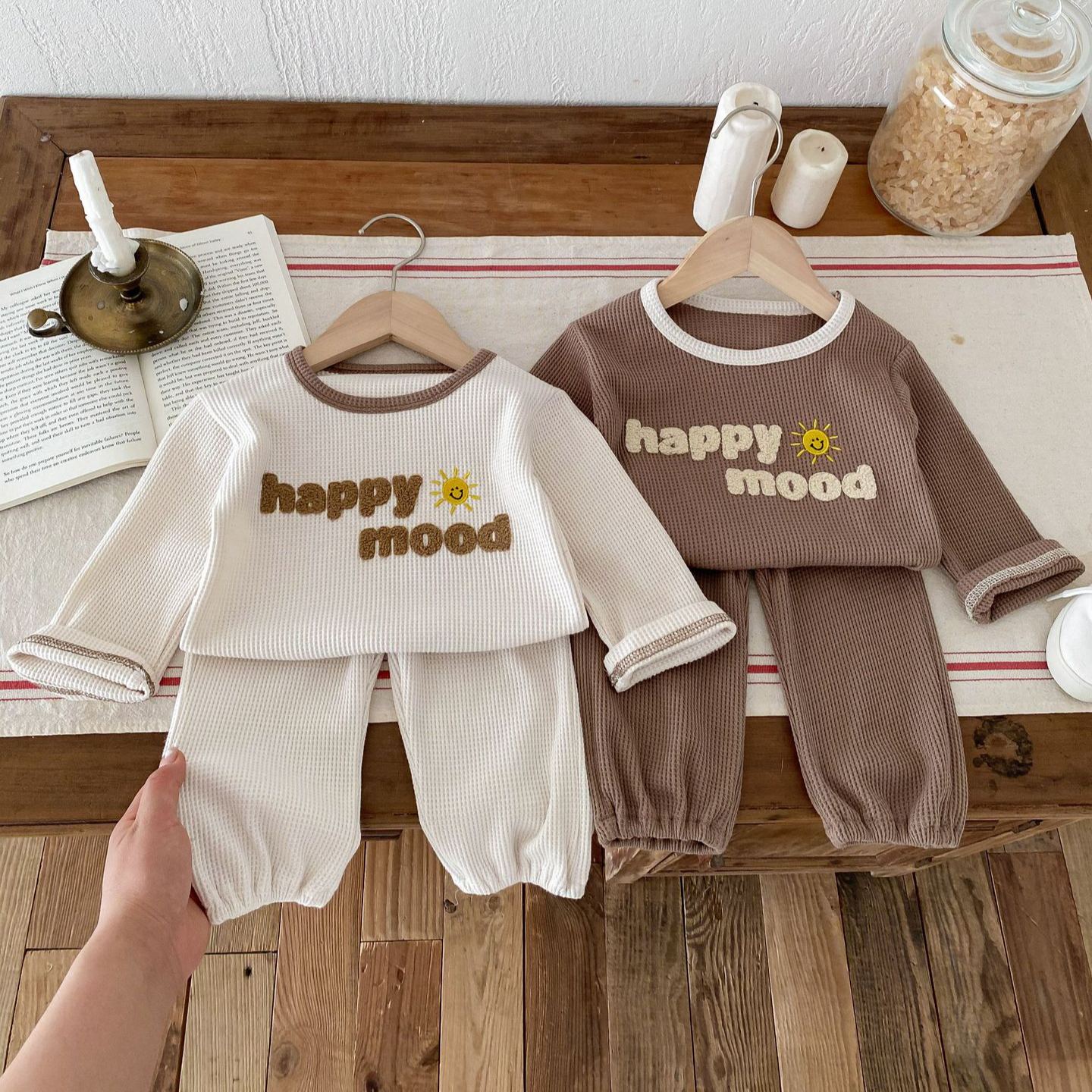 HAPPY MOOD Baby 2-Piece Embroidery Waffle Set