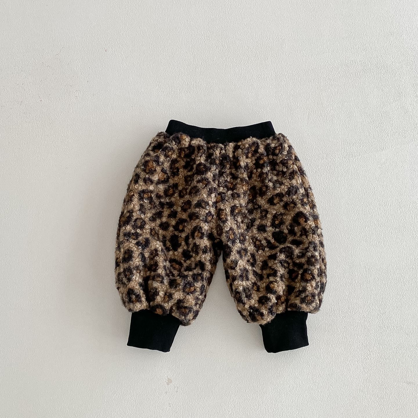 Baby Girl Cat Bow 2-piece Leopard Print Fleece Set