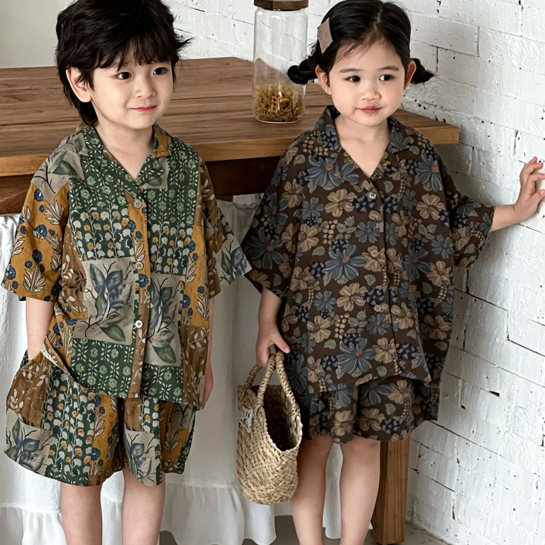 Kids Woodland-style vintage floral children’s outfit