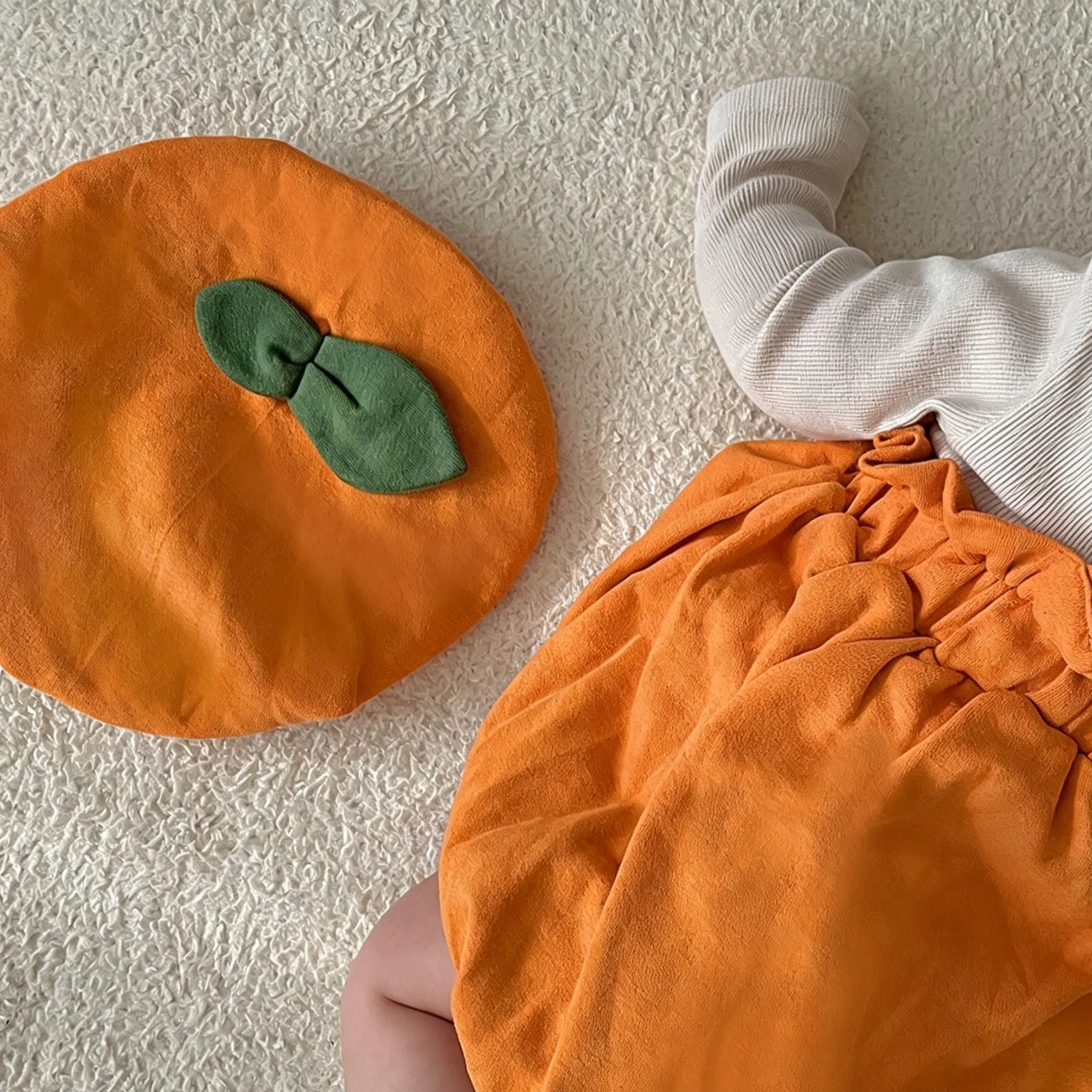 Bbay Halloween Pumpkin Onesie and Hat